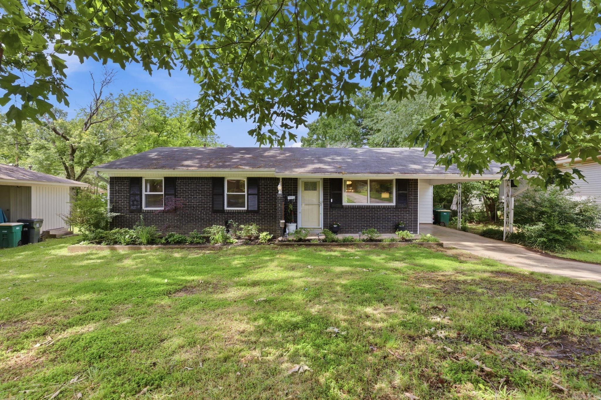 ELLIS ACRES - Residential