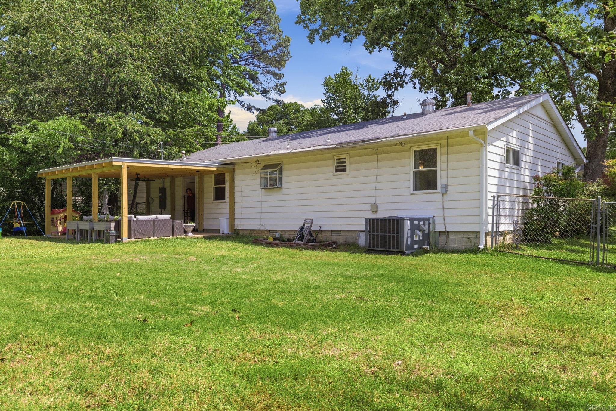ELLIS ACRES - Residential