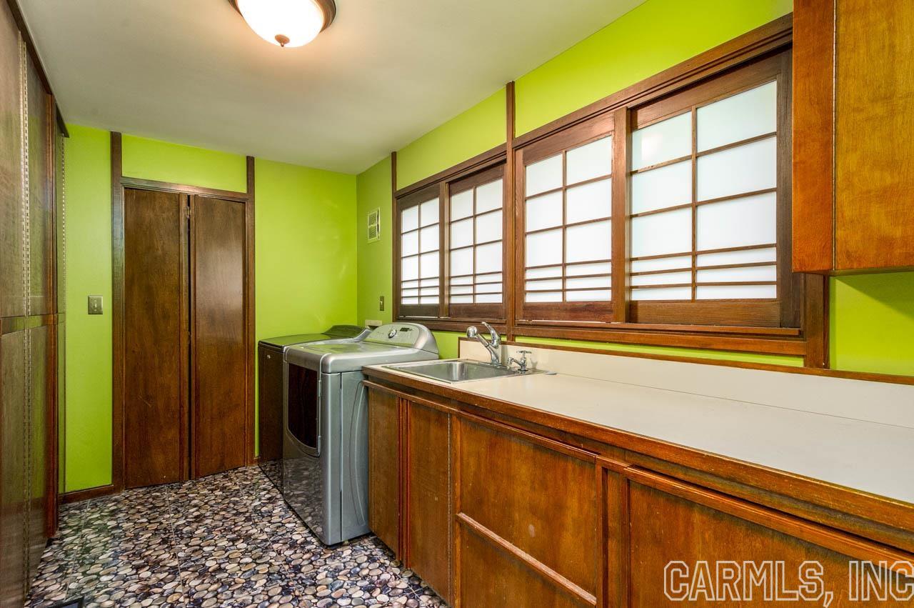 RIVER RIDGE - Residential