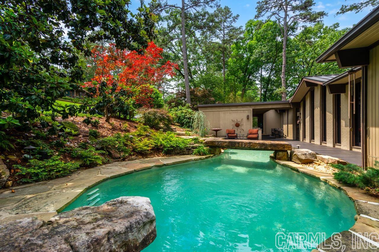 RIVER RIDGE - Residential