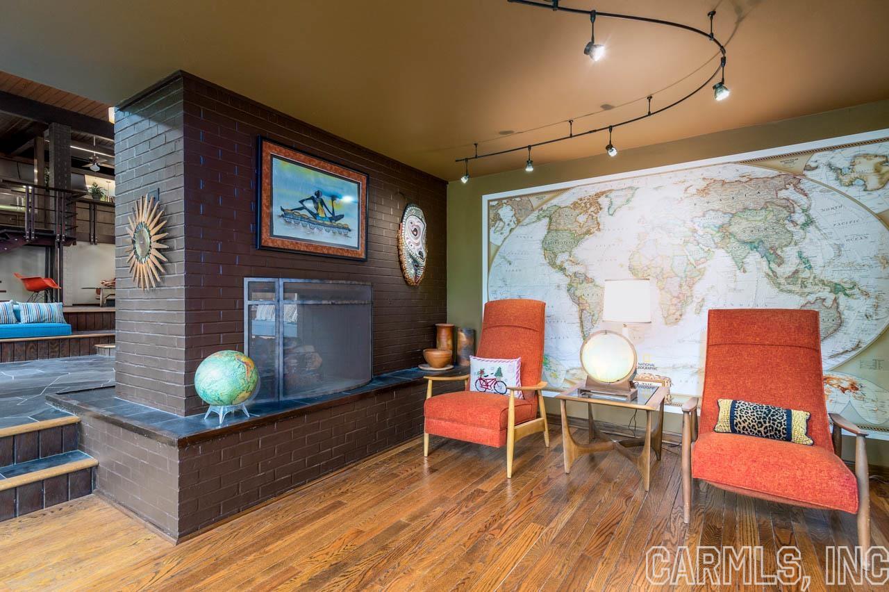 RIVER RIDGE - Residential