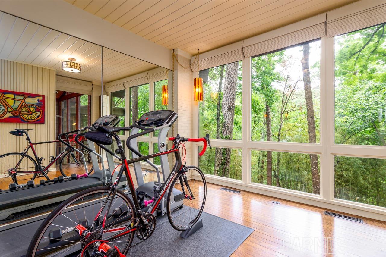 RIVER RIDGE - Residential