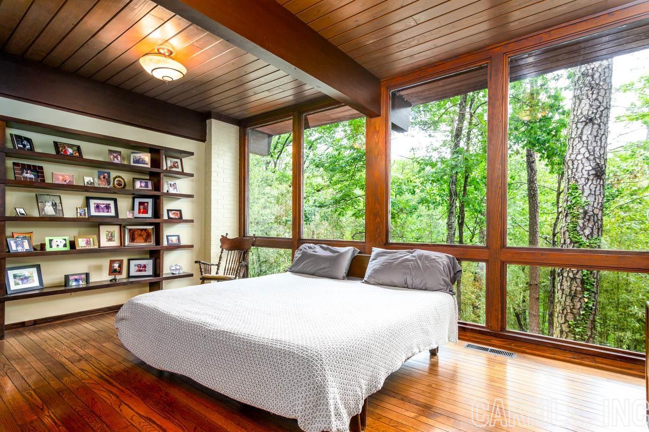 RIVER RIDGE - Residential