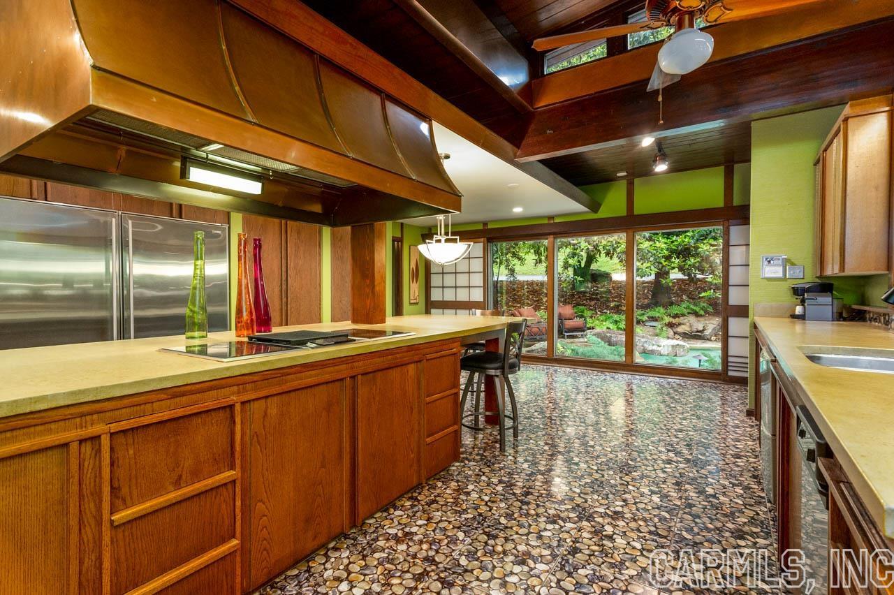 RIVER RIDGE - Residential