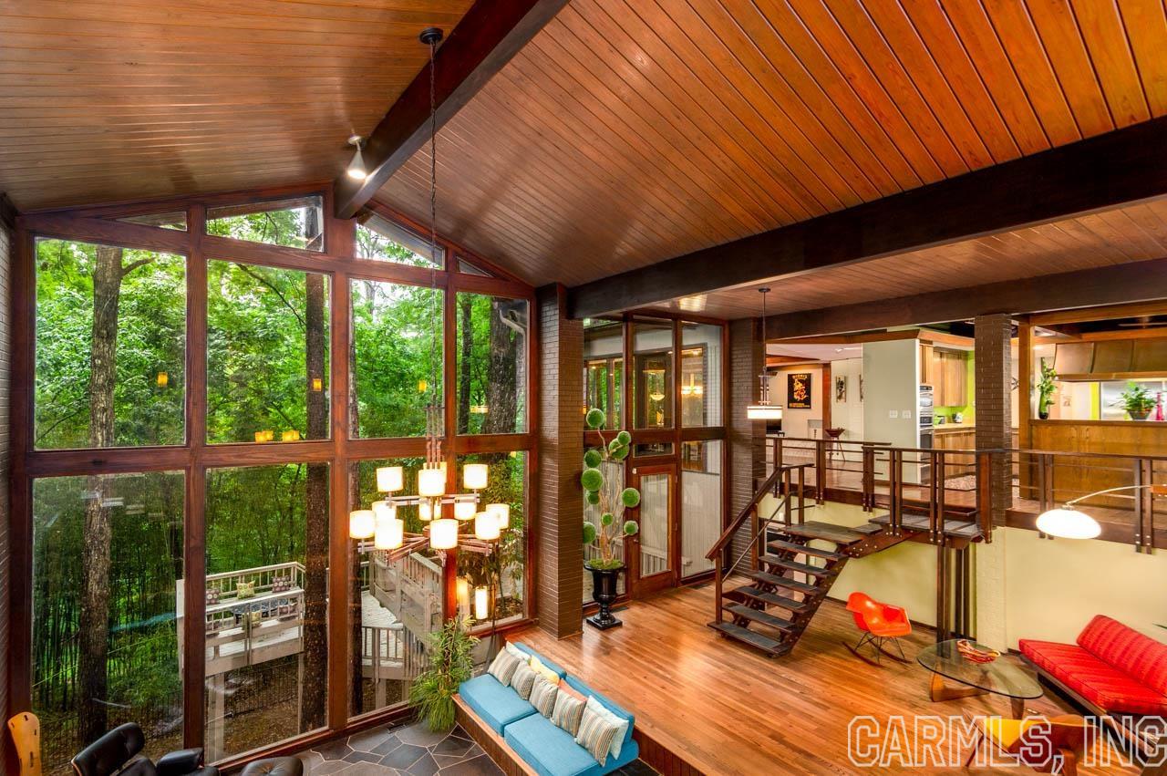 RIVER RIDGE - Residential