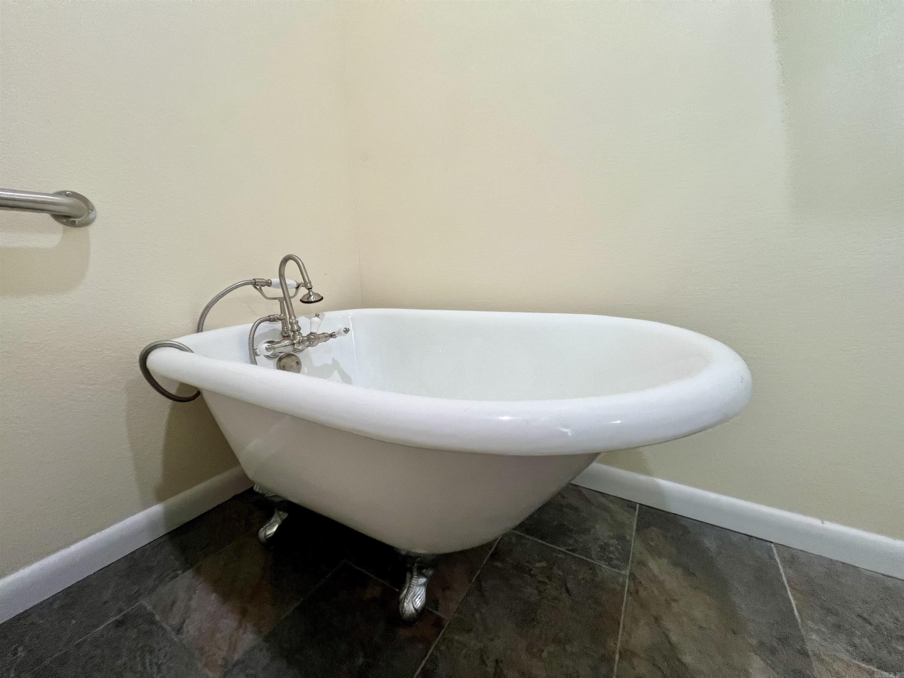 Pruetts 2nd - Commercial Sale