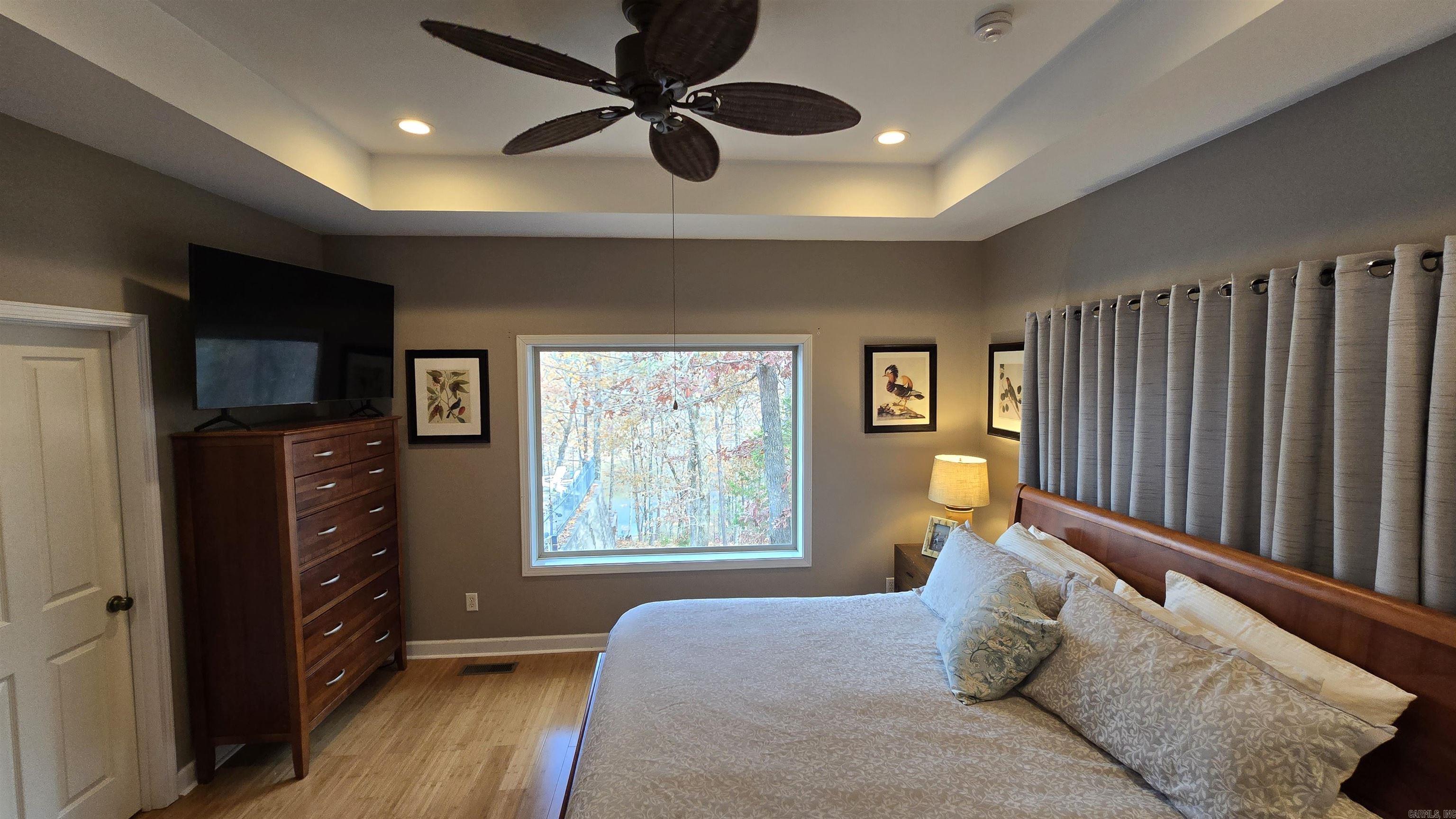 MOUNTAIN AIRE EAST LAKESIDE - Residential