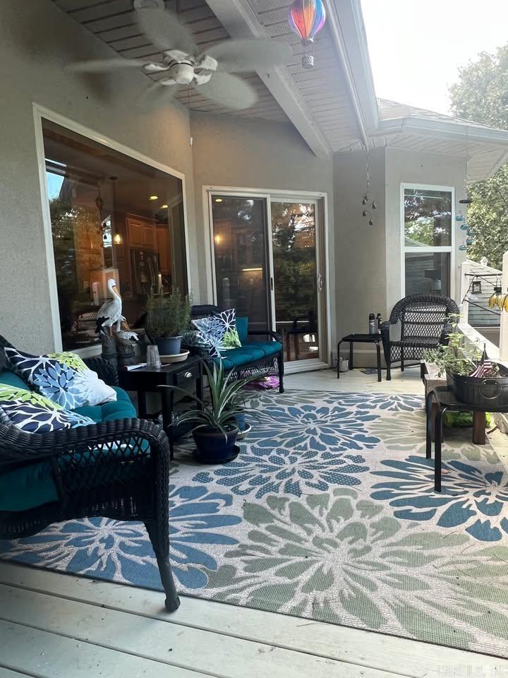 MOUNTAIN AIRE EAST LAKESIDE - Residential