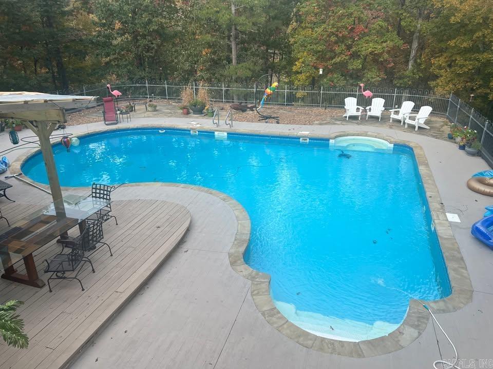 MOUNTAIN AIRE EAST LAKESIDE - Residential