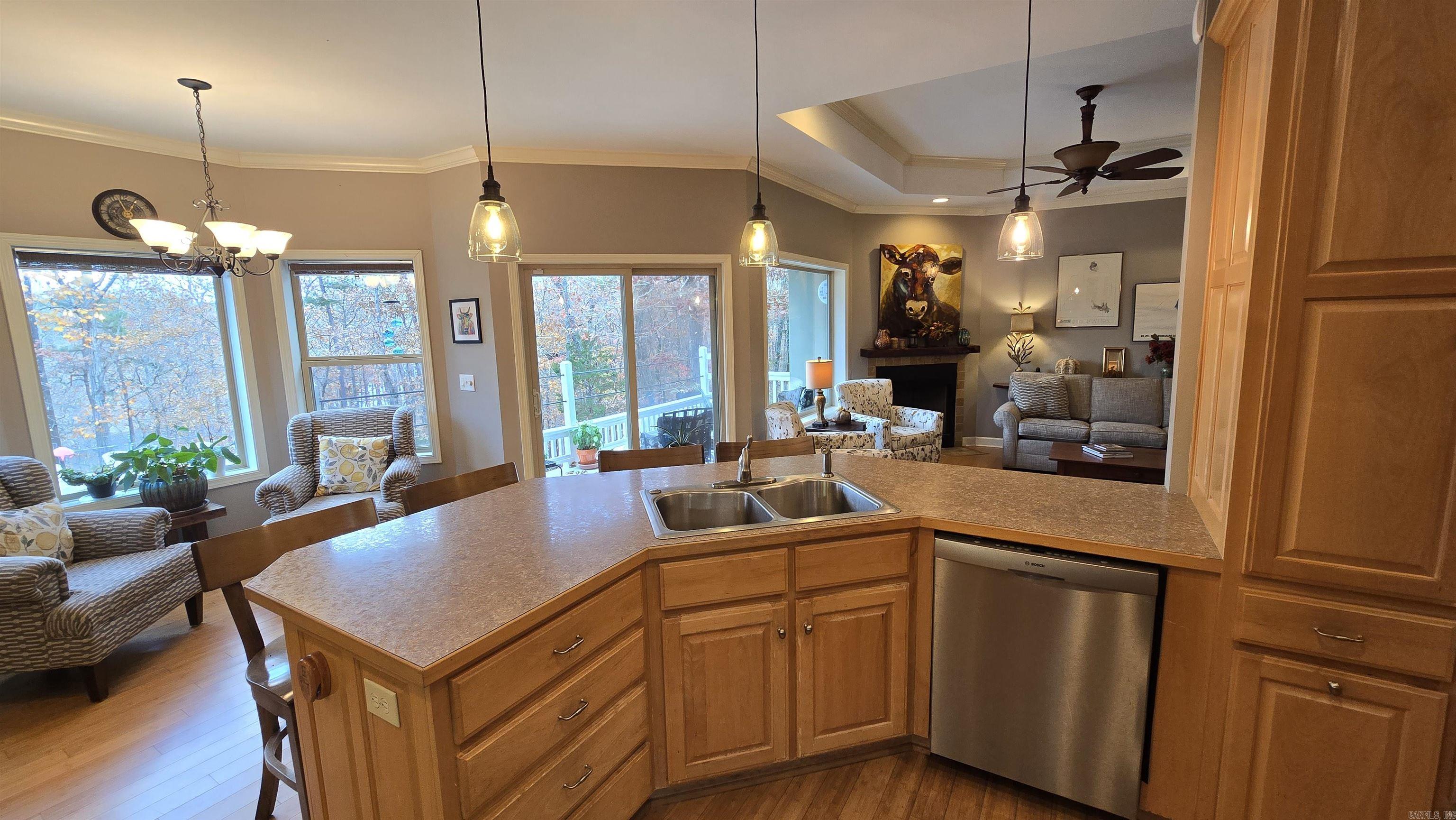 MOUNTAIN AIRE EAST LAKESIDE - Residential