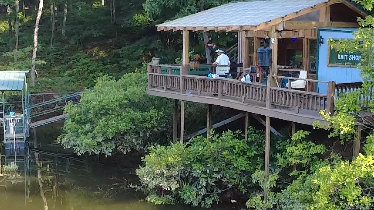 MOUNTAIN AIRE EAST LAKESIDE - Residential