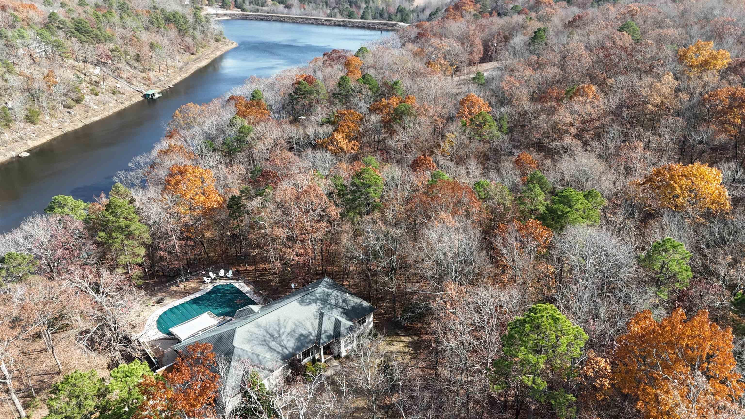 MOUNTAIN AIRE EAST LAKESIDE - Residential