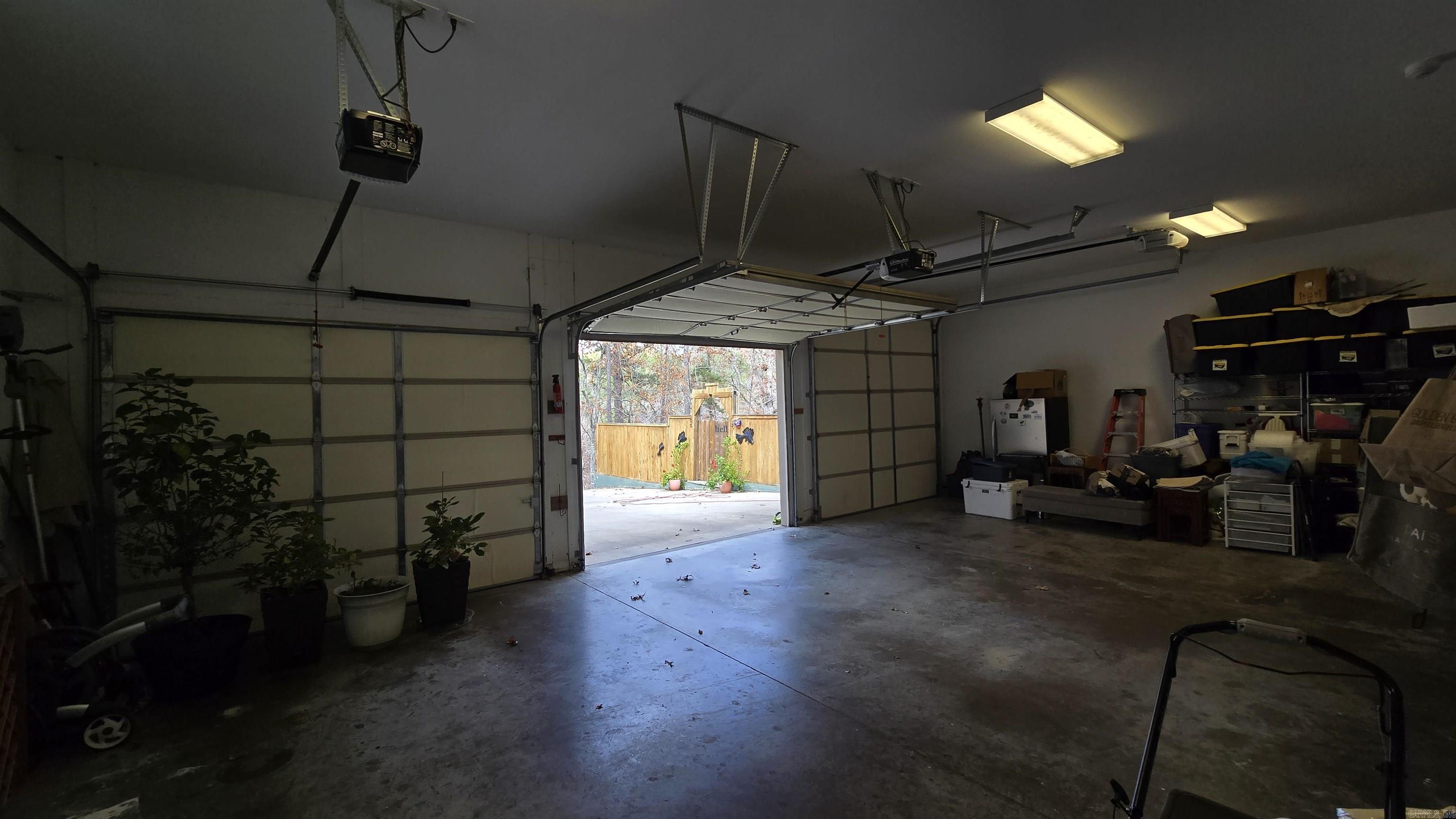 MOUNTAIN AIRE EAST LAKESIDE - Residential