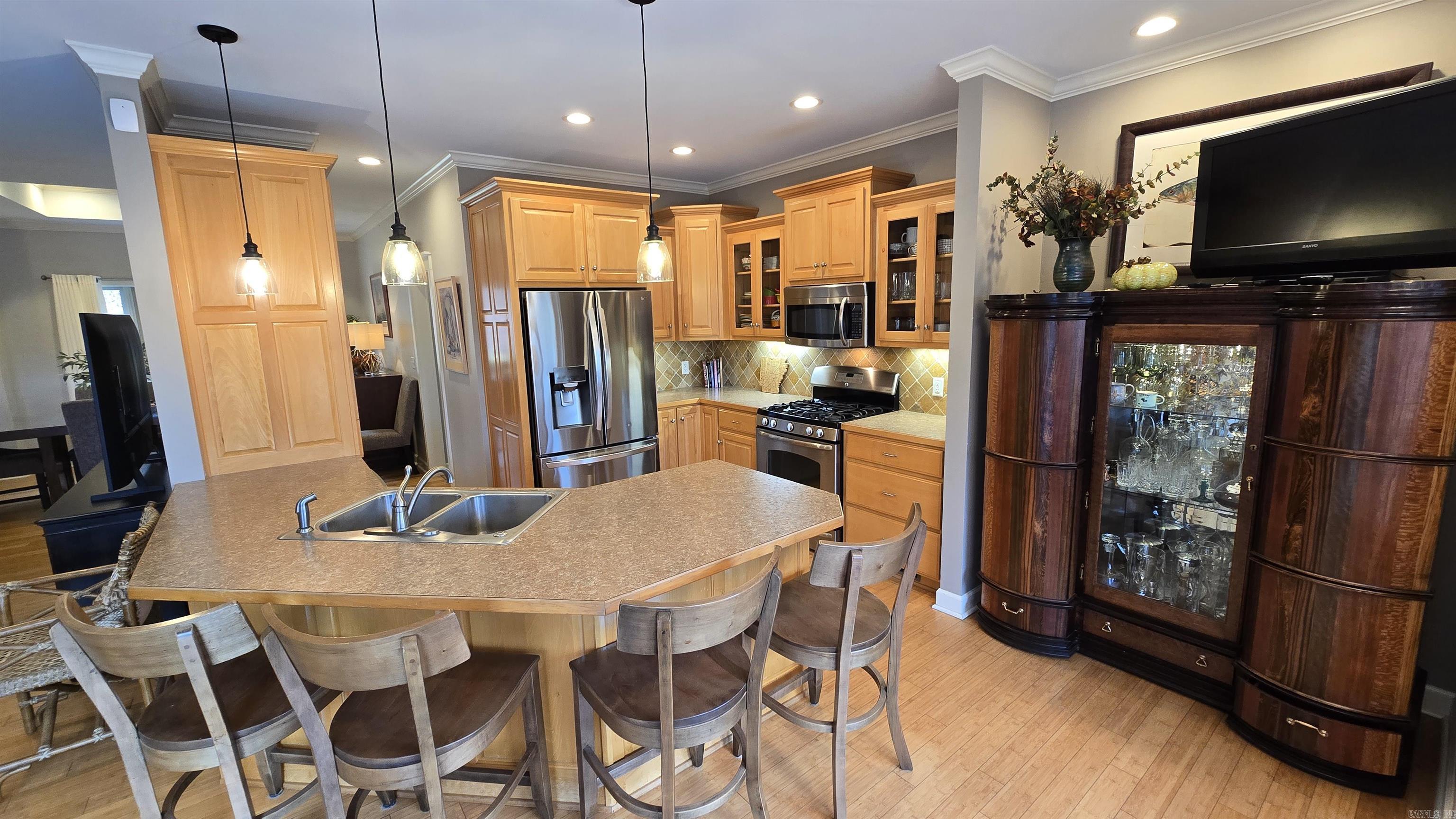 MOUNTAIN AIRE EAST LAKESIDE - Residential