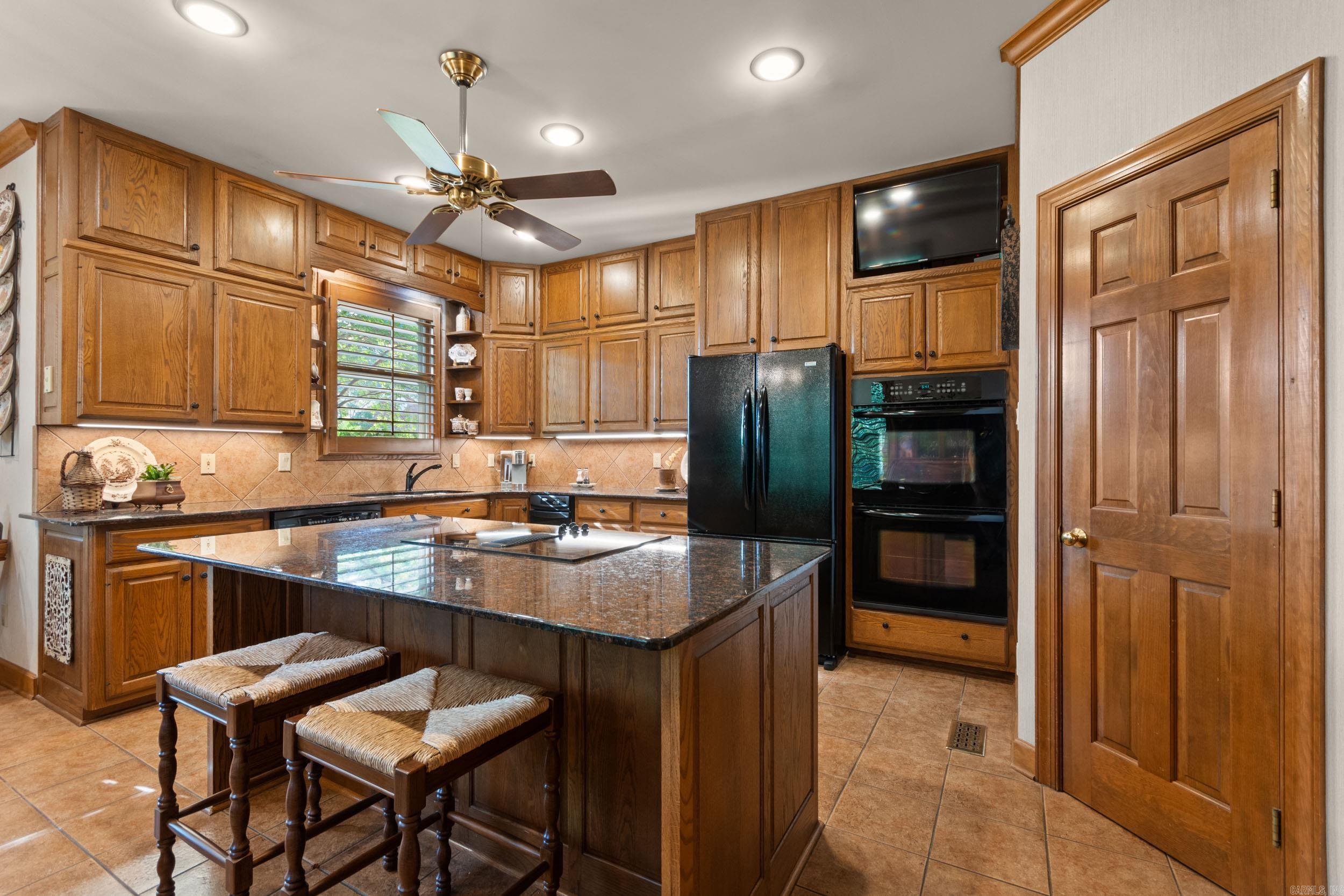 WOODRIDGE TOWNHOMES - Residential