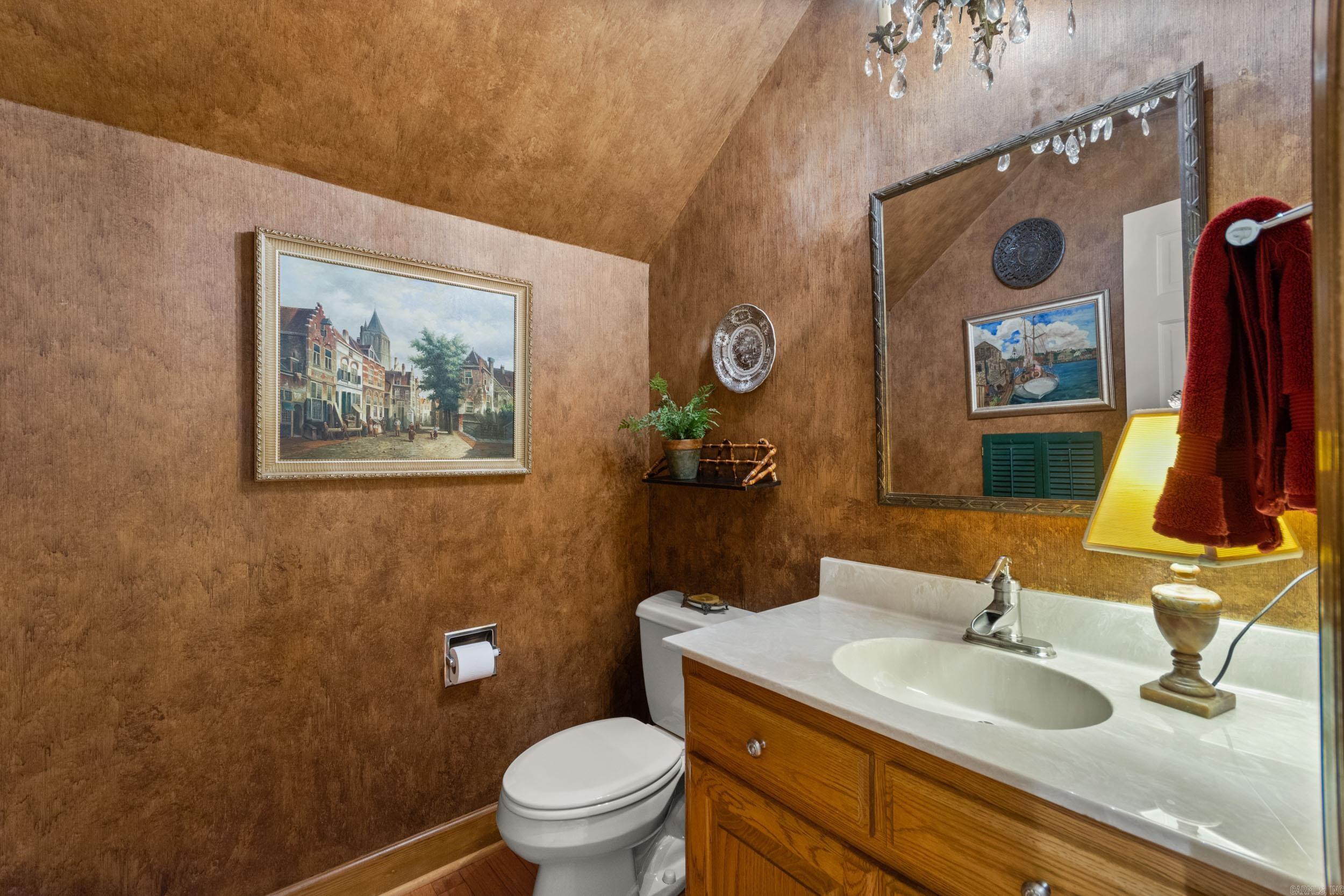 WOODRIDGE TOWNHOMES - Residential