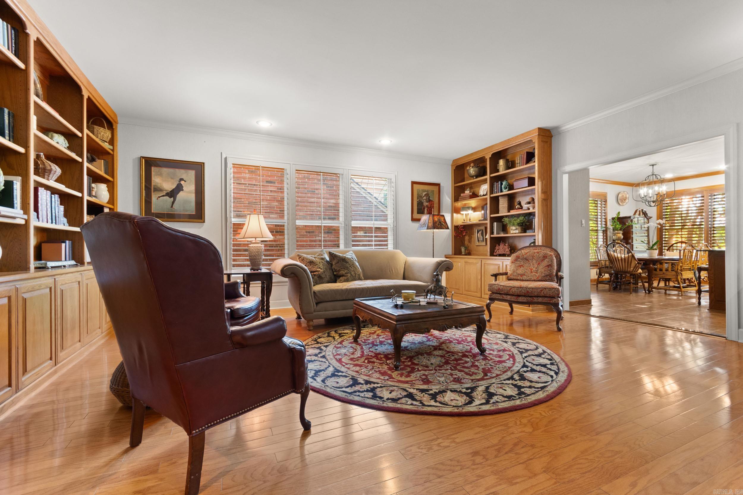 WOODRIDGE TOWNHOMES - Residential