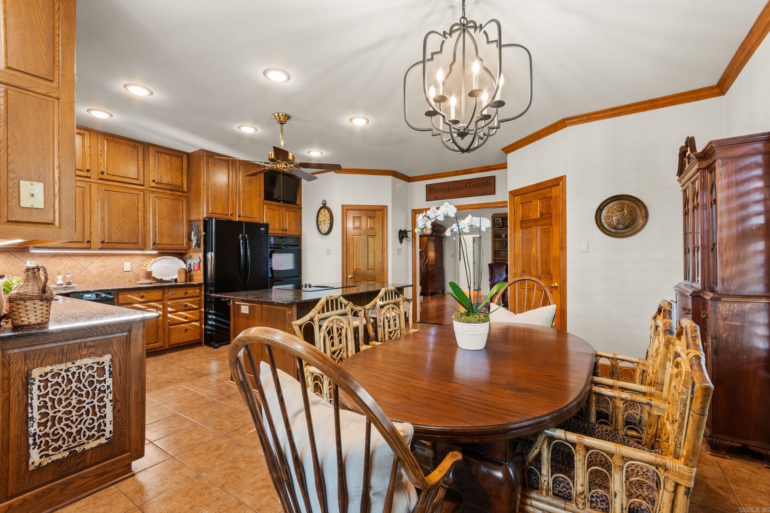 WOODRIDGE TOWNHOMES - Residential