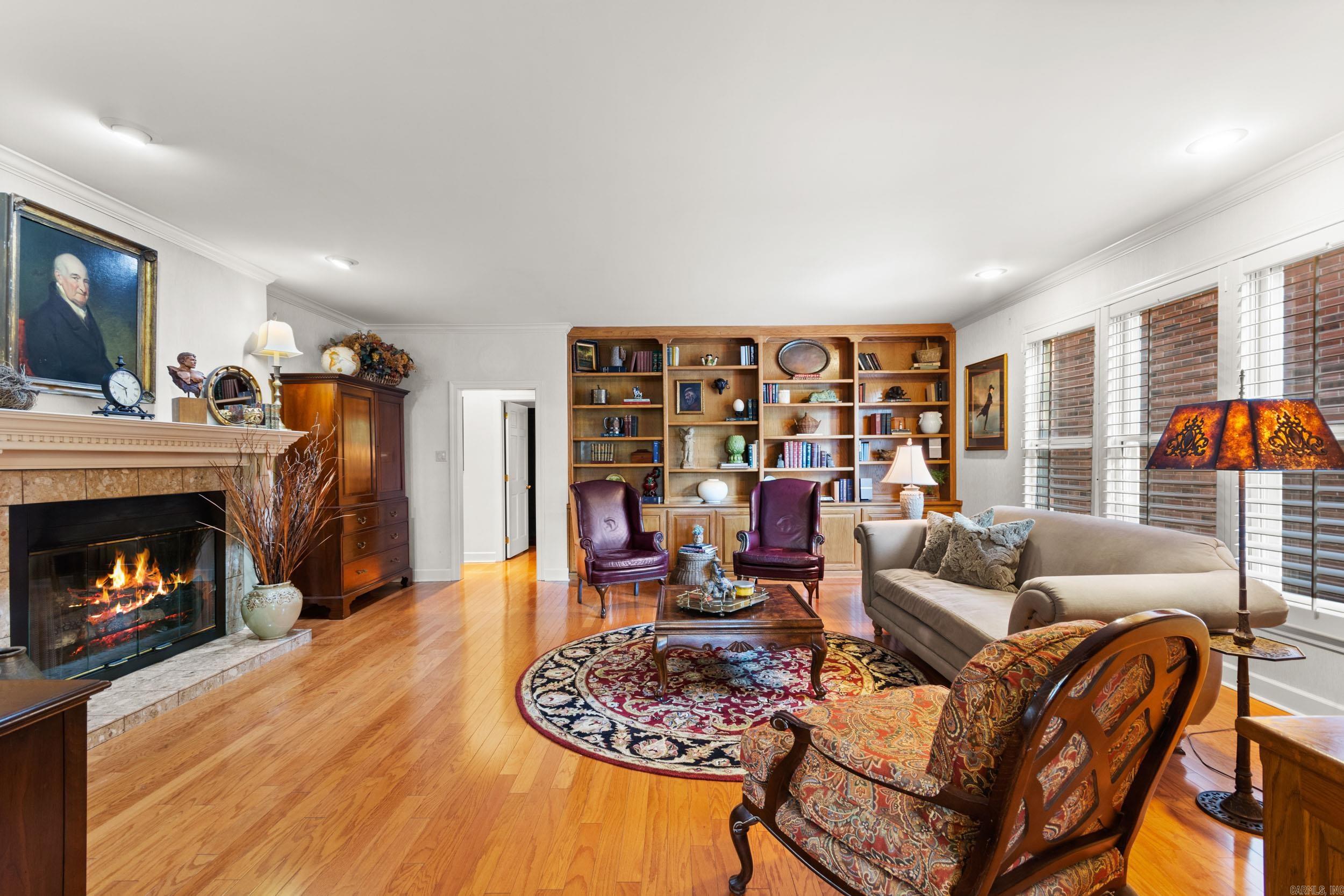 WOODRIDGE TOWNHOMES - Residential