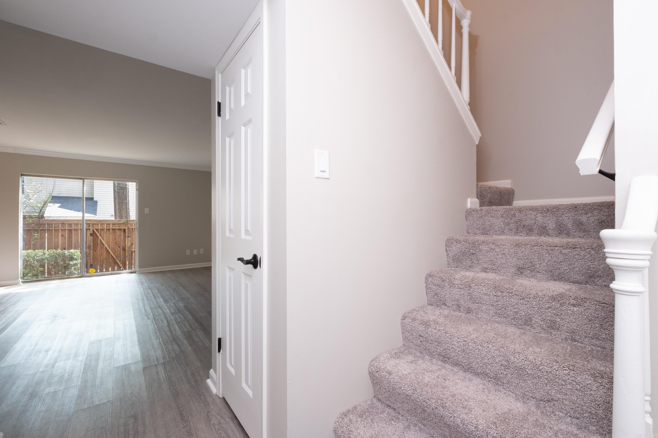 KINGSBRIDGE TWNHSE - Residential