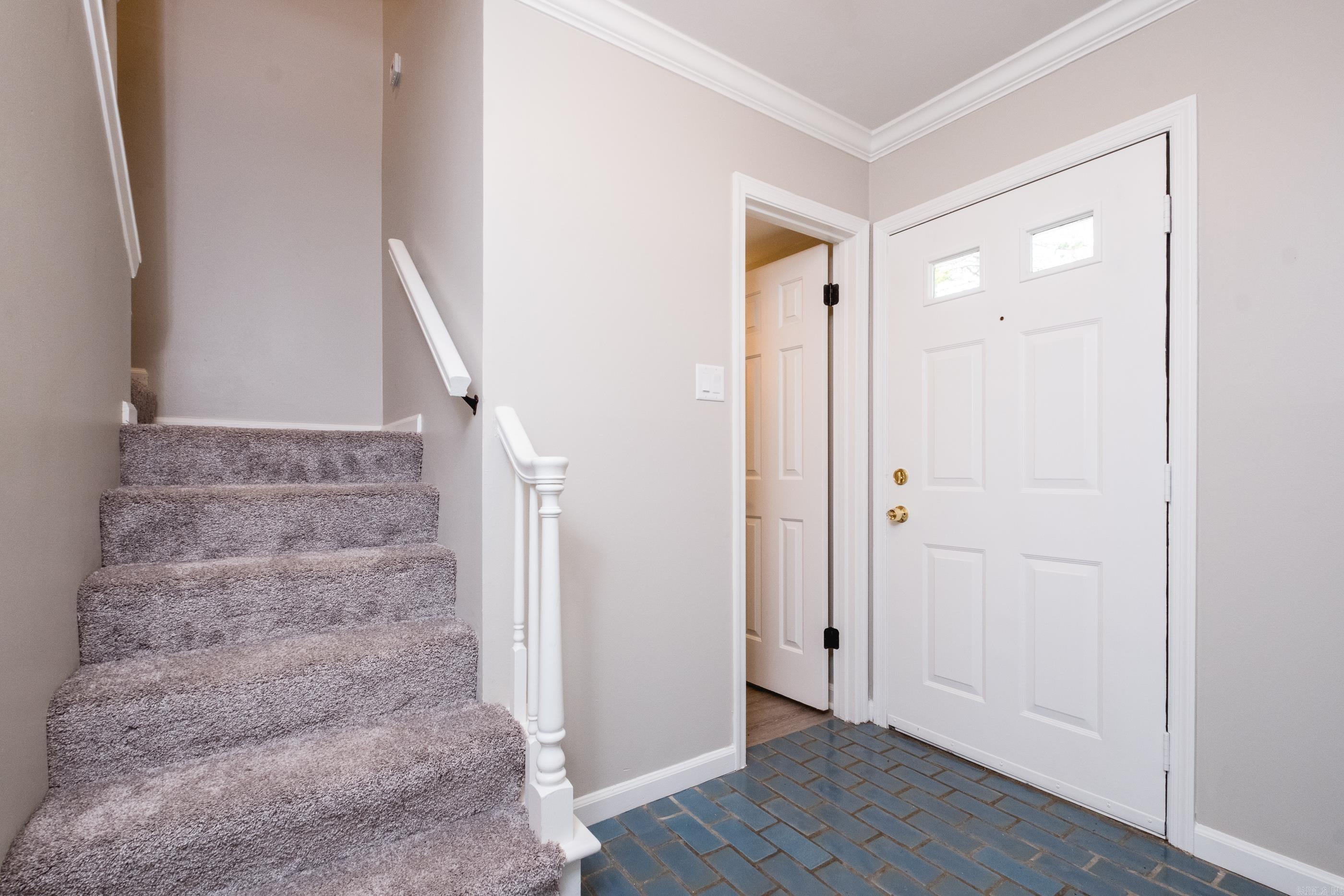 KINGSBRIDGE TWNHSE - Residential