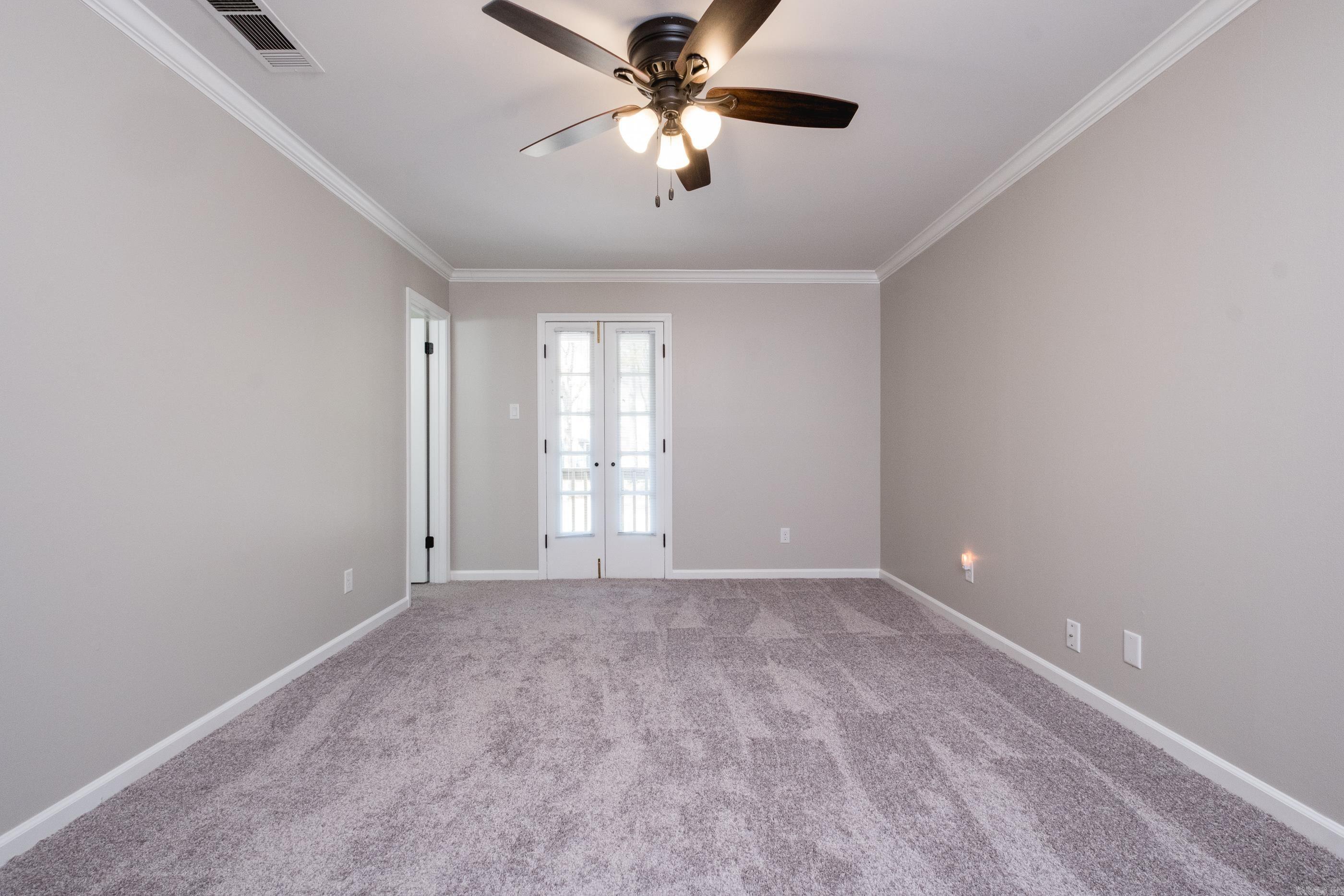 KINGSBRIDGE TWNHSE - Residential