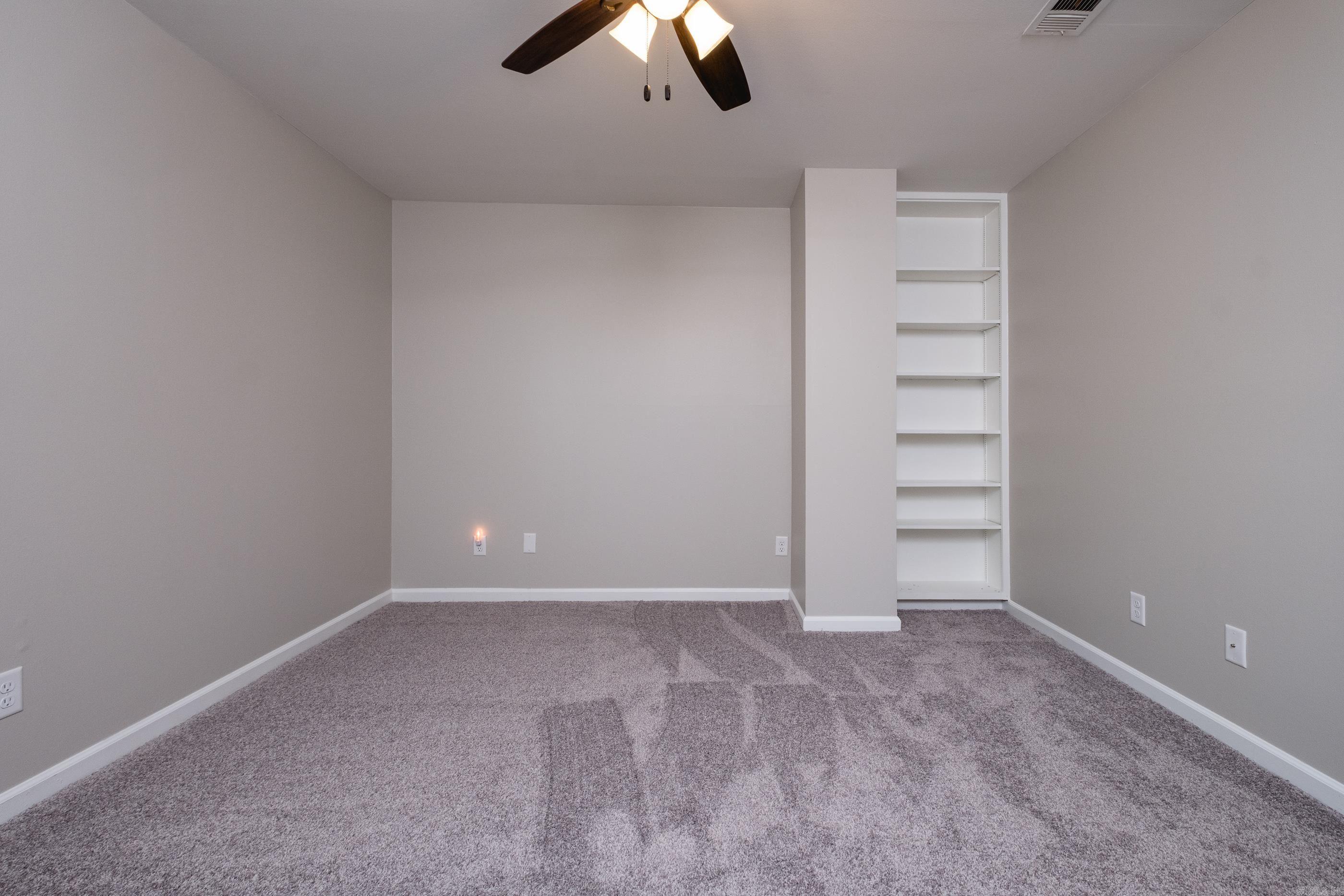 KINGSBRIDGE TWNHSE - Residential