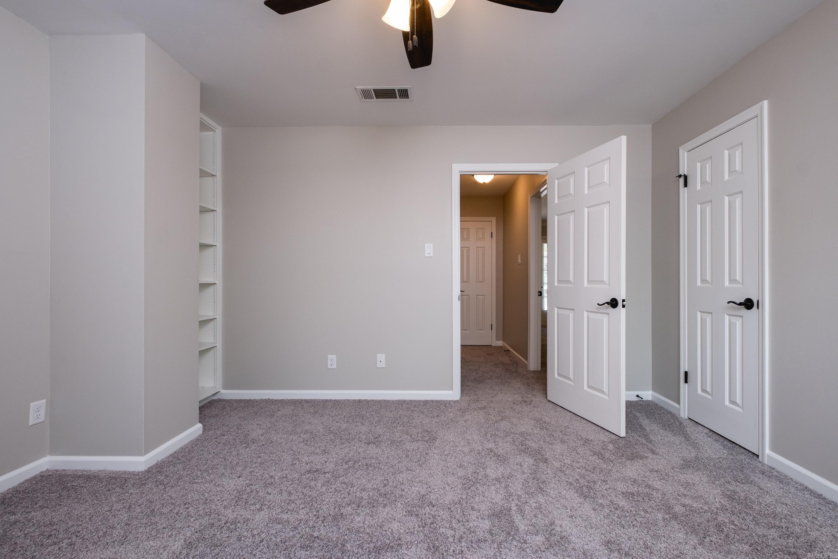 KINGSBRIDGE TWNHSE - Residential