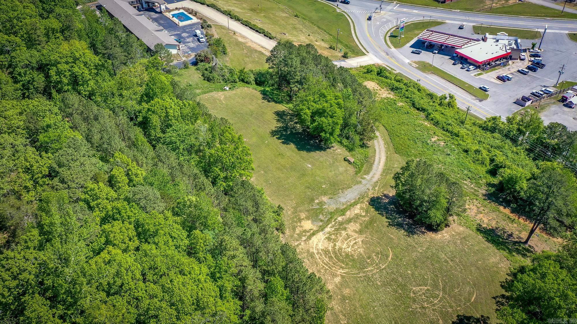 01C Clinton City - Land