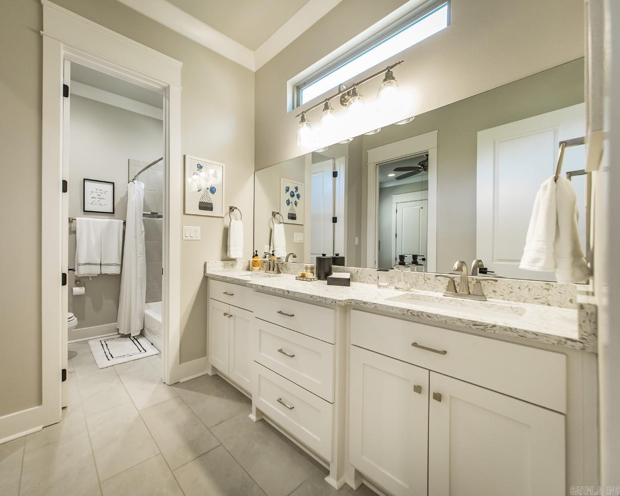 CHENAL VALLEY "ENSBURY PLACE" - Residential