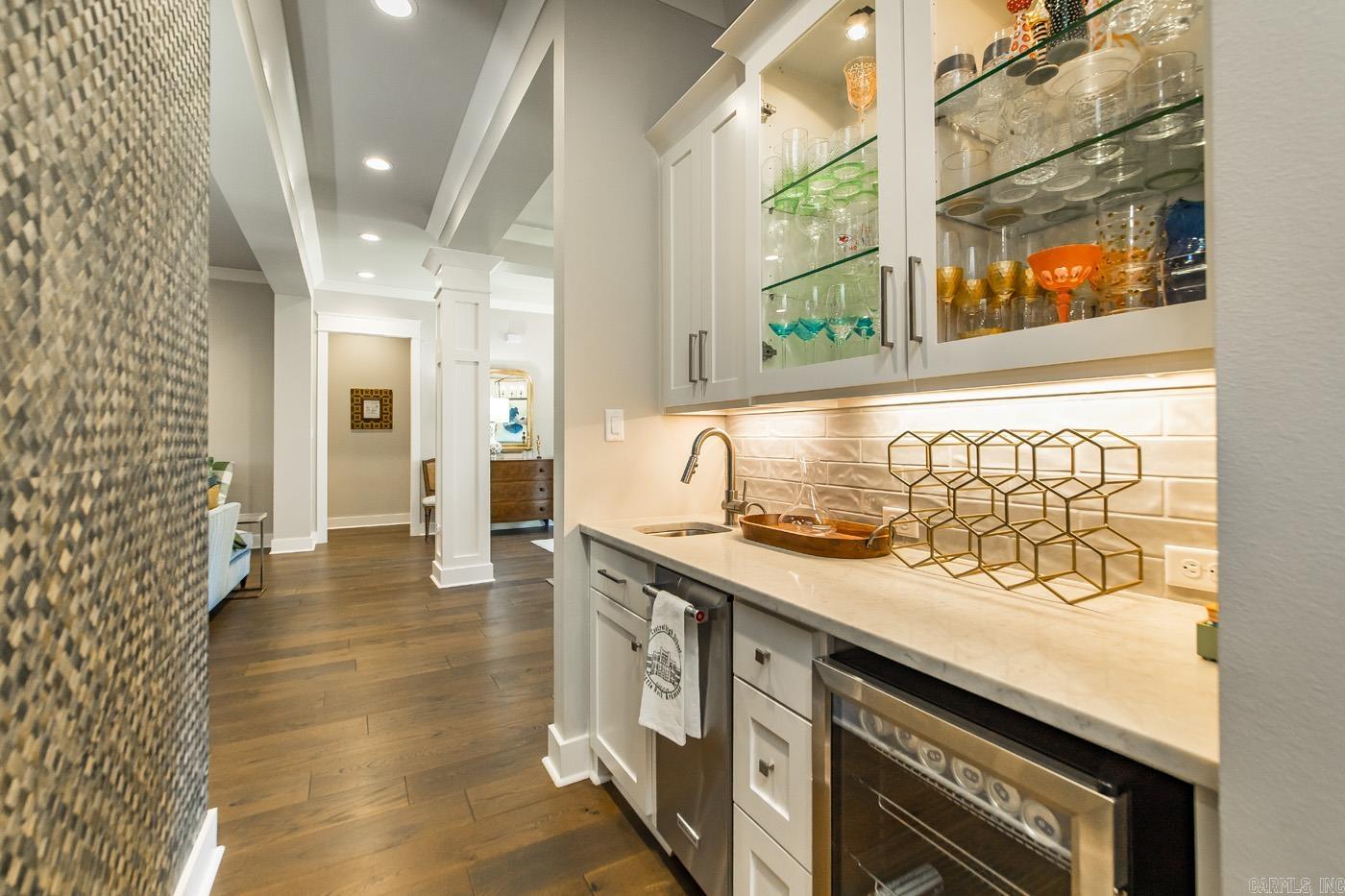 CHENAL VALLEY "ENSBURY PLACE" - Residential