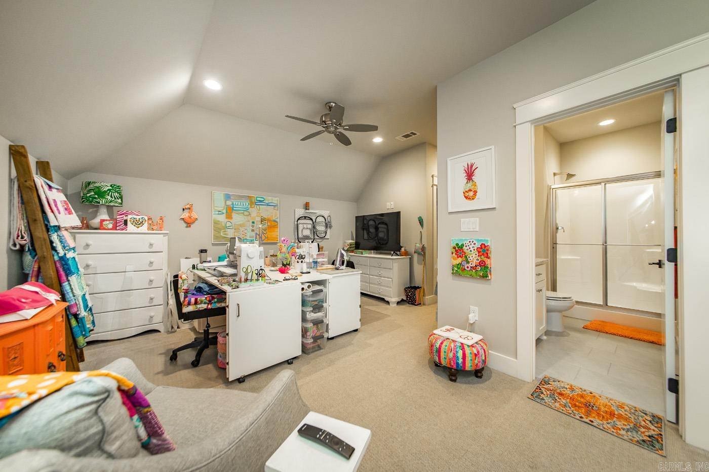 CHENAL VALLEY "ENSBURY PLACE" - Residential