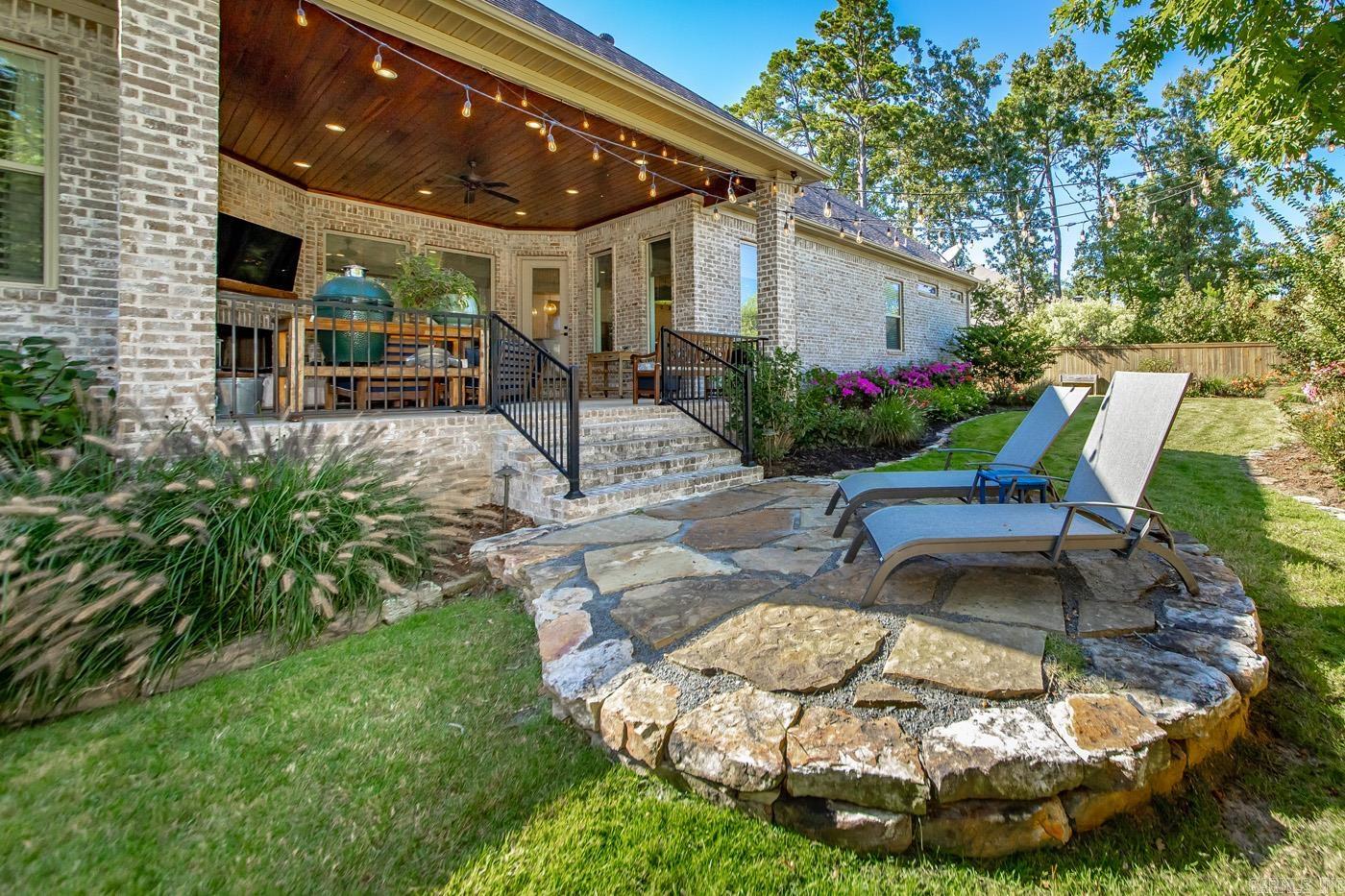 CHENAL VALLEY "ENSBURY PLACE" - Residential
