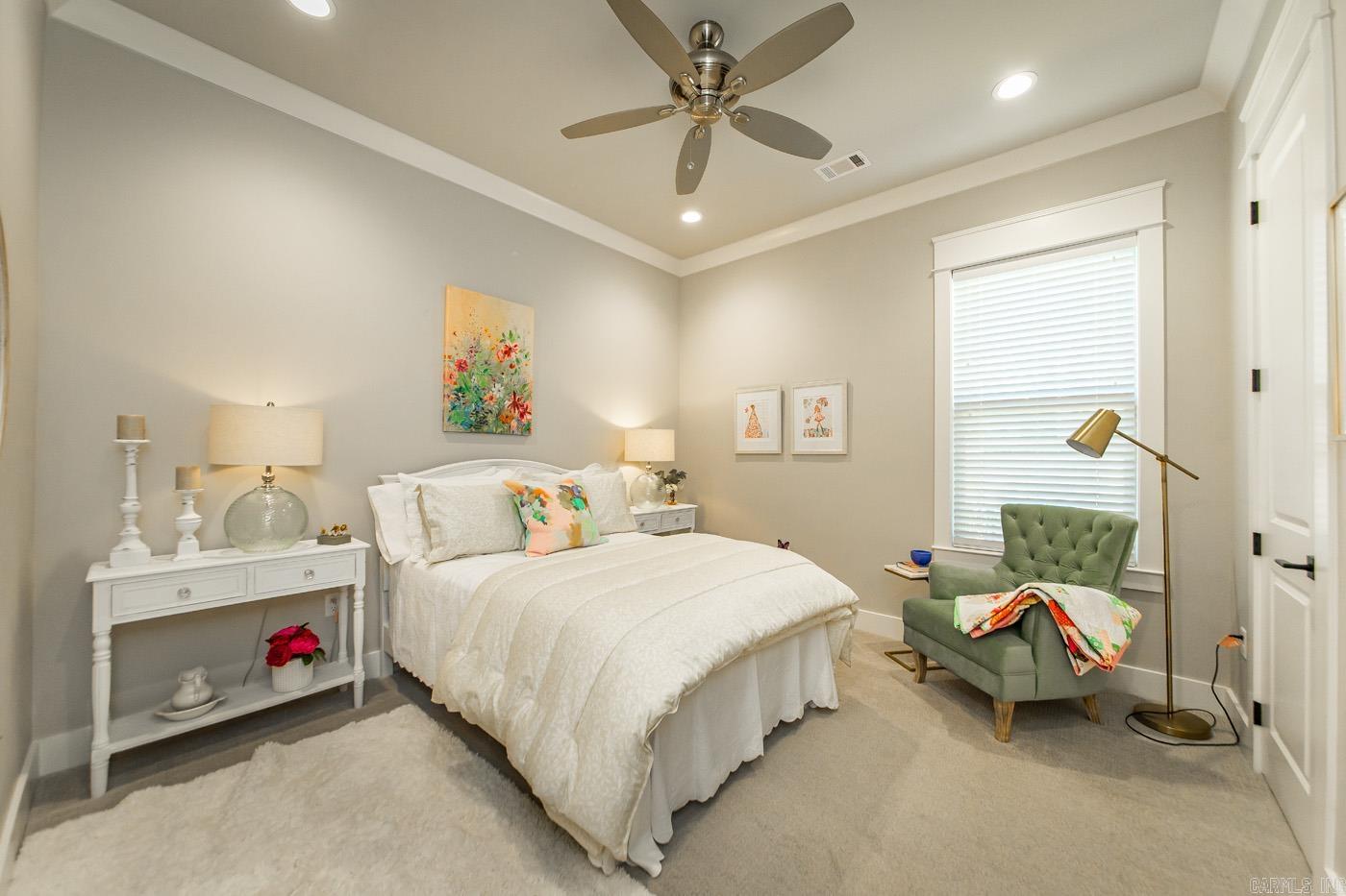 CHENAL VALLEY "ENSBURY PLACE" - Residential