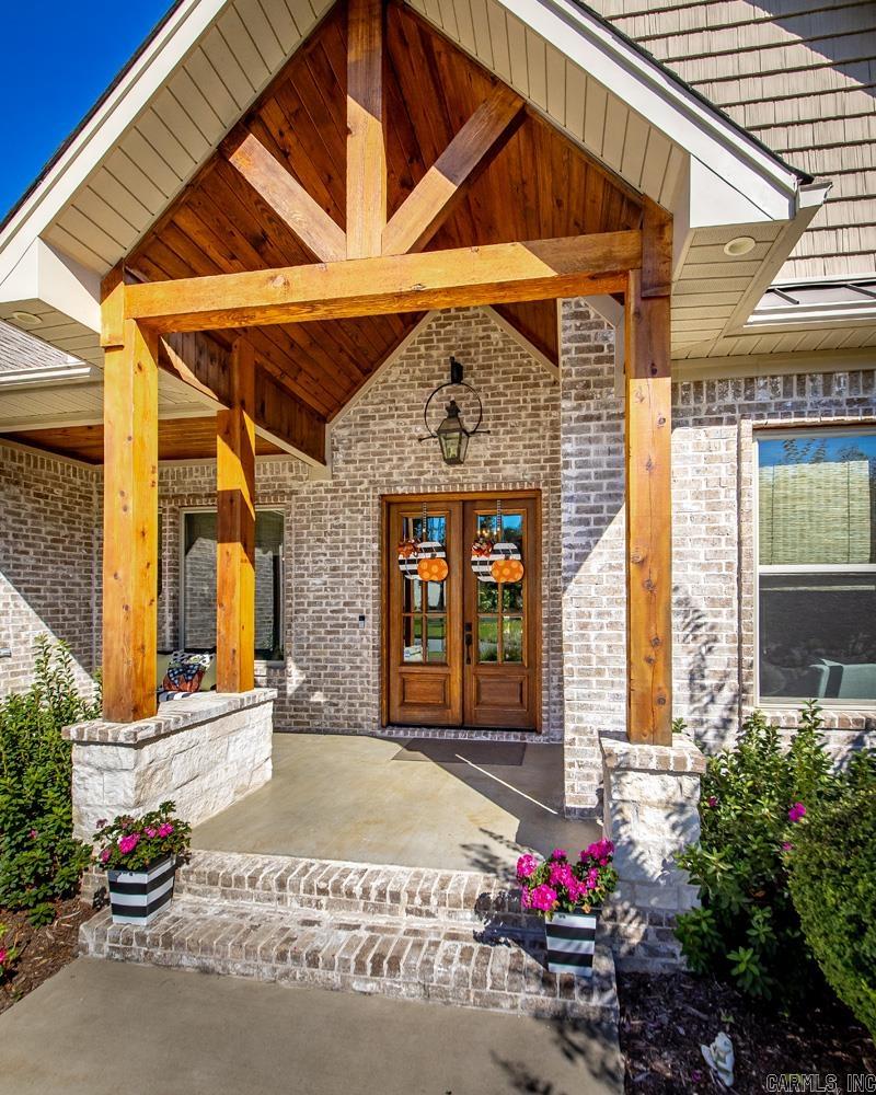 CHENAL VALLEY "ENSBURY PLACE" - Residential
