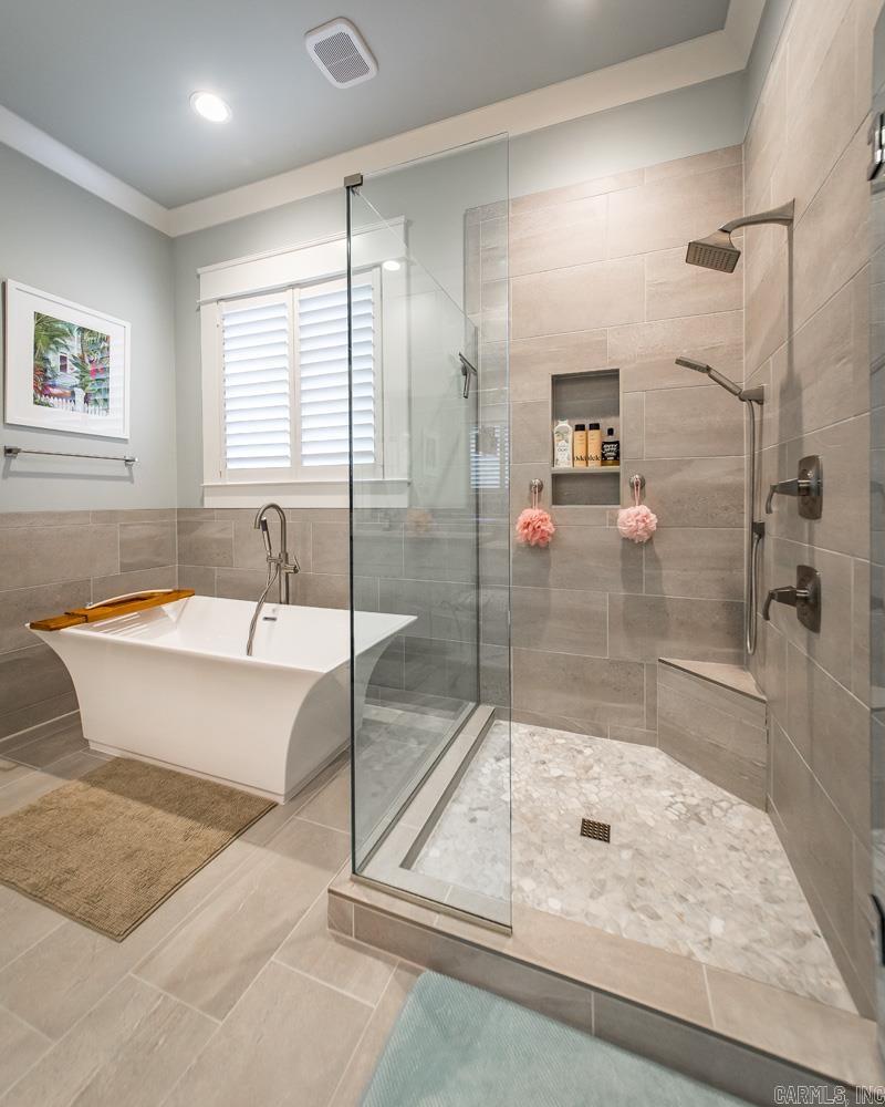 CHENAL VALLEY "ENSBURY PLACE" - Residential