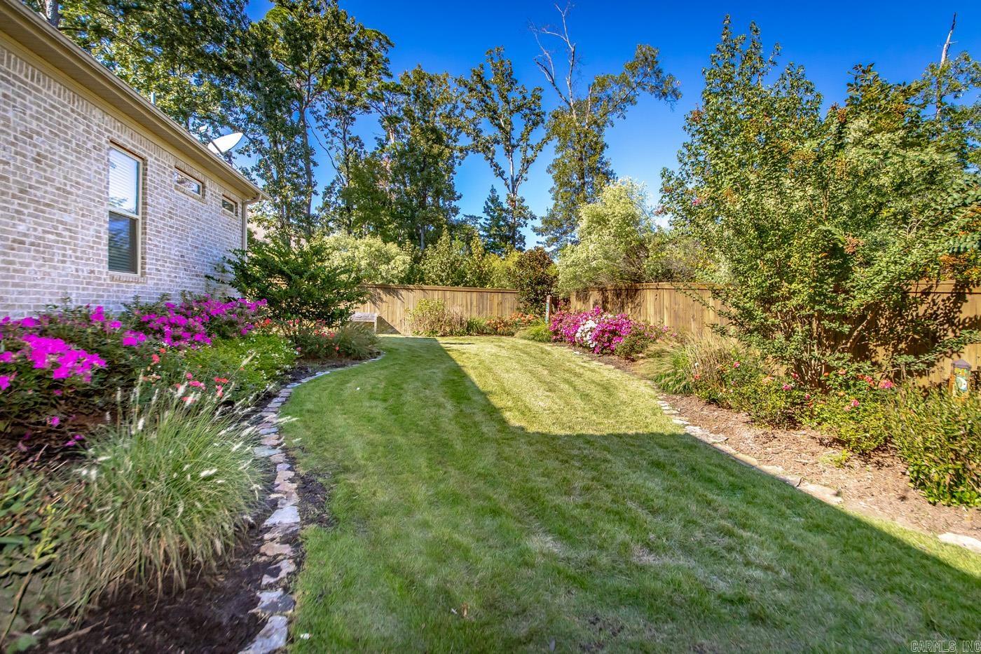 CHENAL VALLEY "ENSBURY PLACE" - Residential