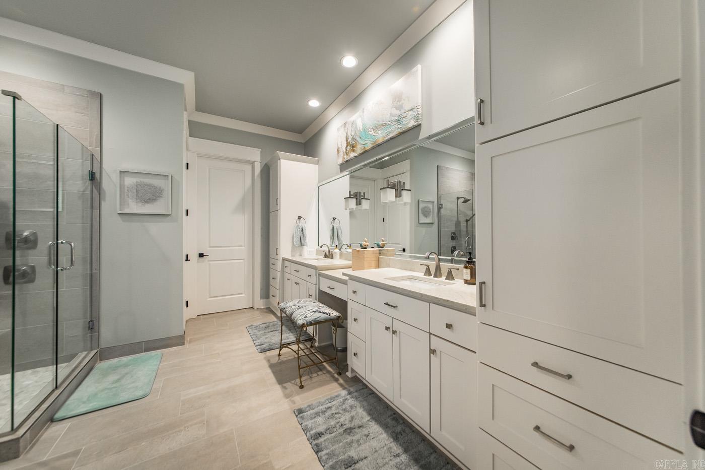 CHENAL VALLEY "ENSBURY PLACE" - Residential