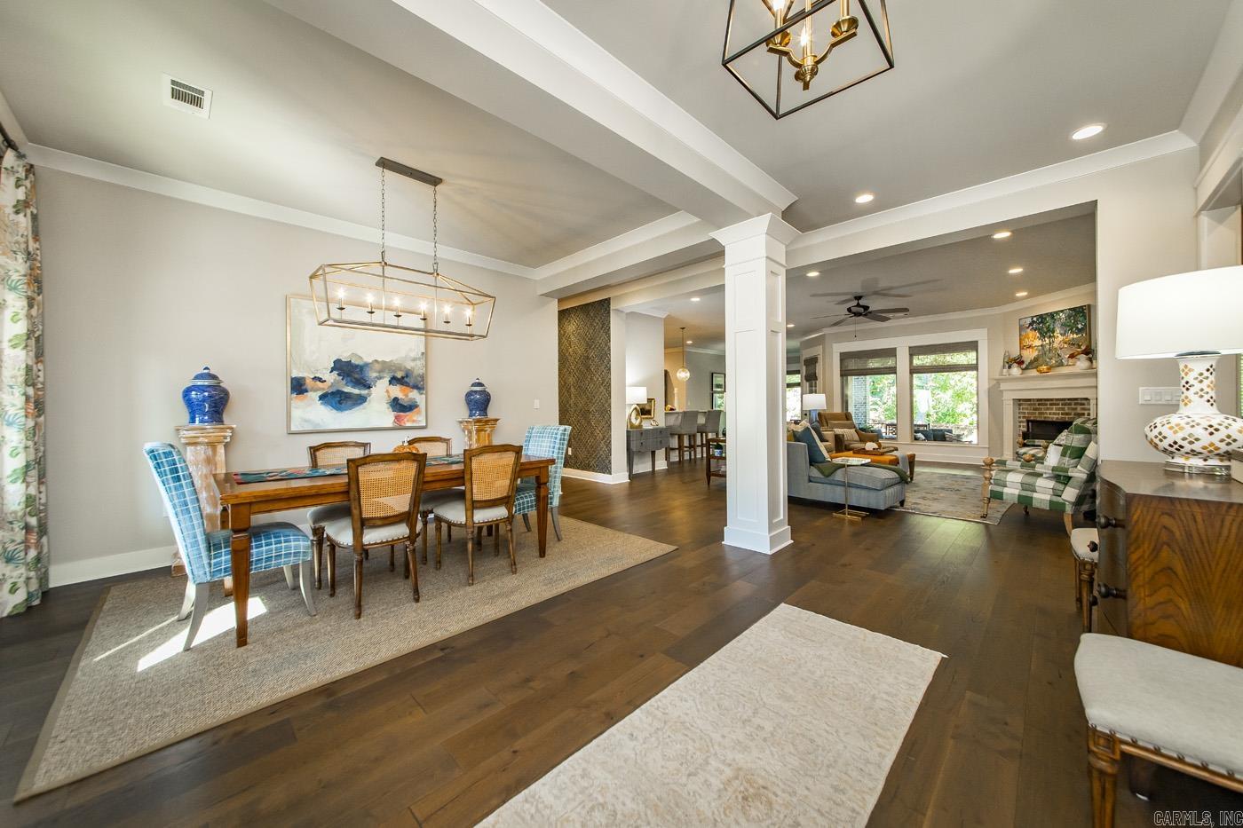 CHENAL VALLEY "ENSBURY PLACE" - Residential