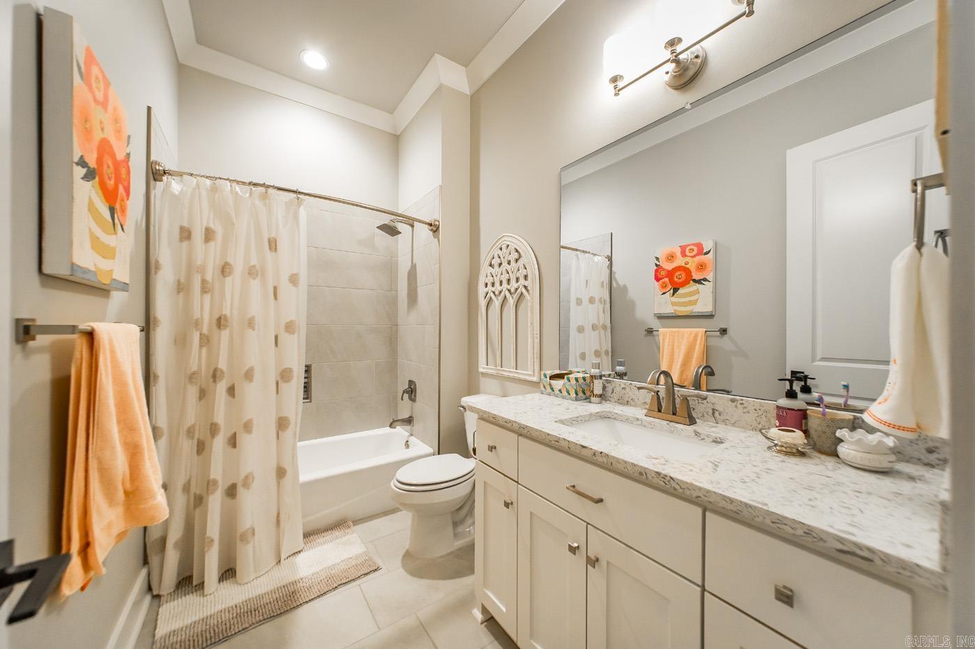 CHENAL VALLEY "ENSBURY PLACE" - Residential