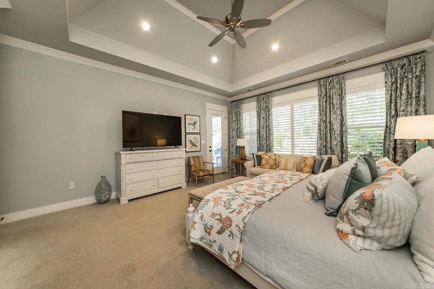 CHENAL VALLEY "ENSBURY PLACE" - Residential