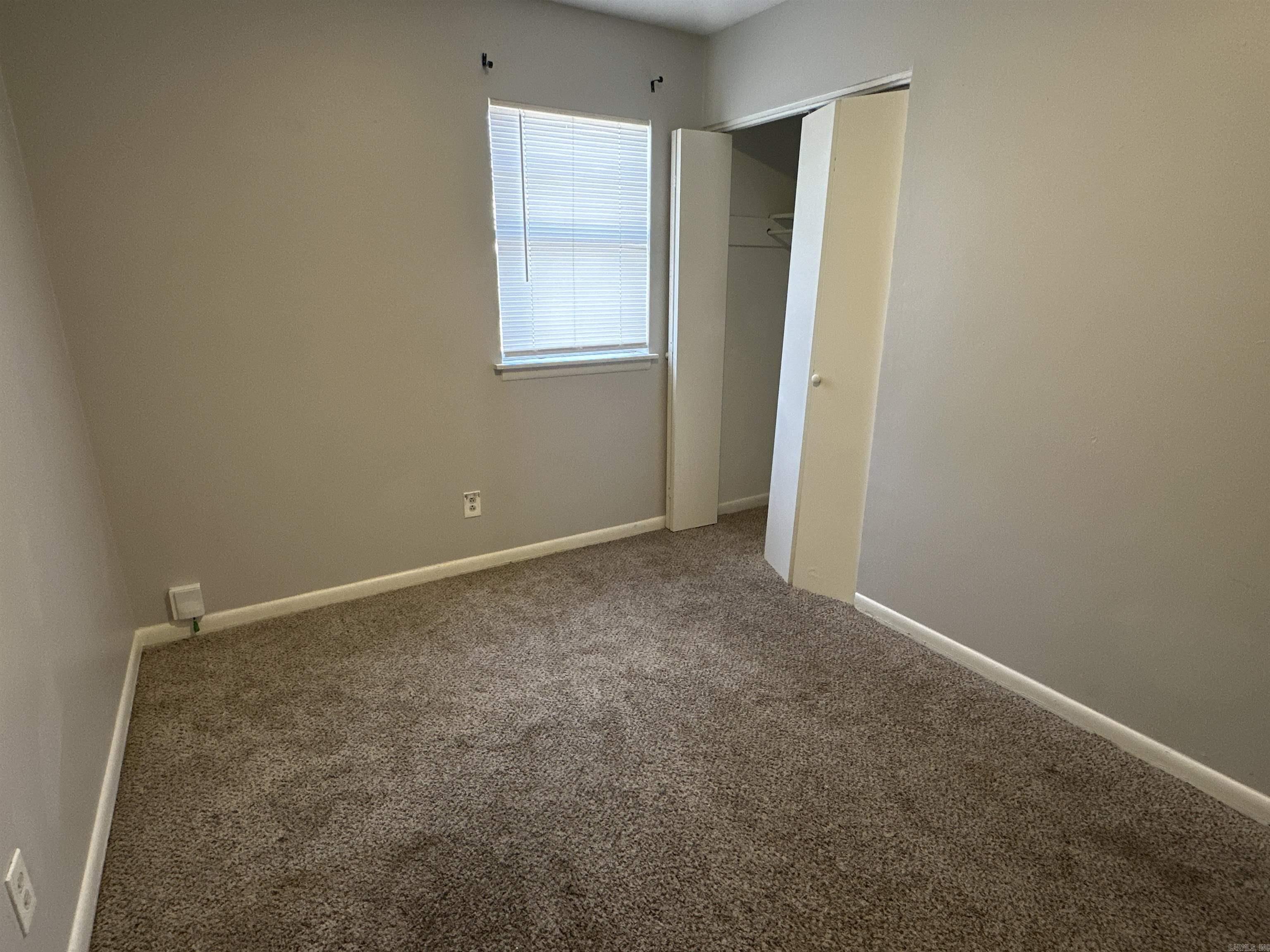 American Manor - Residential Lease