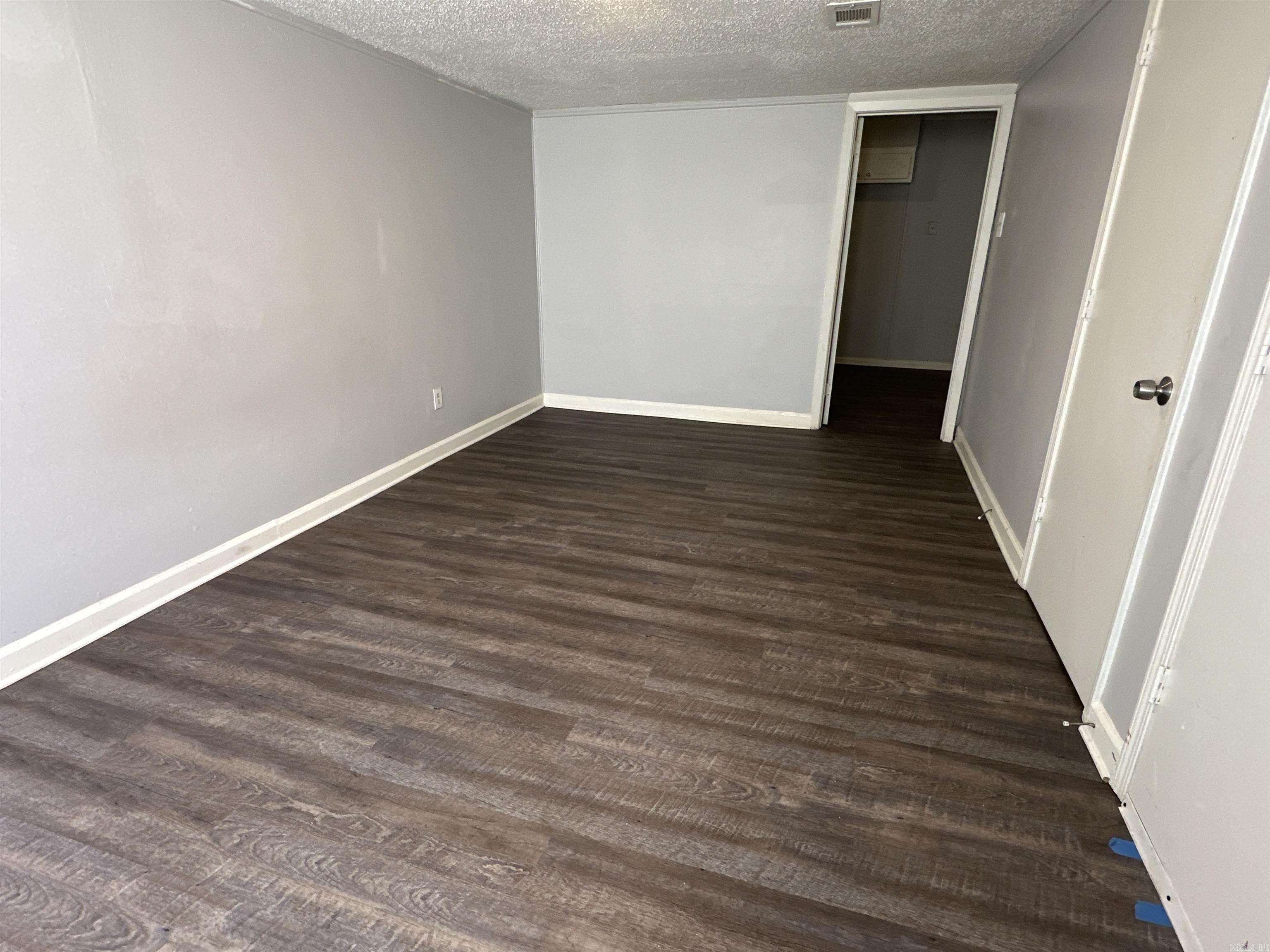 American Manor - Residential Lease