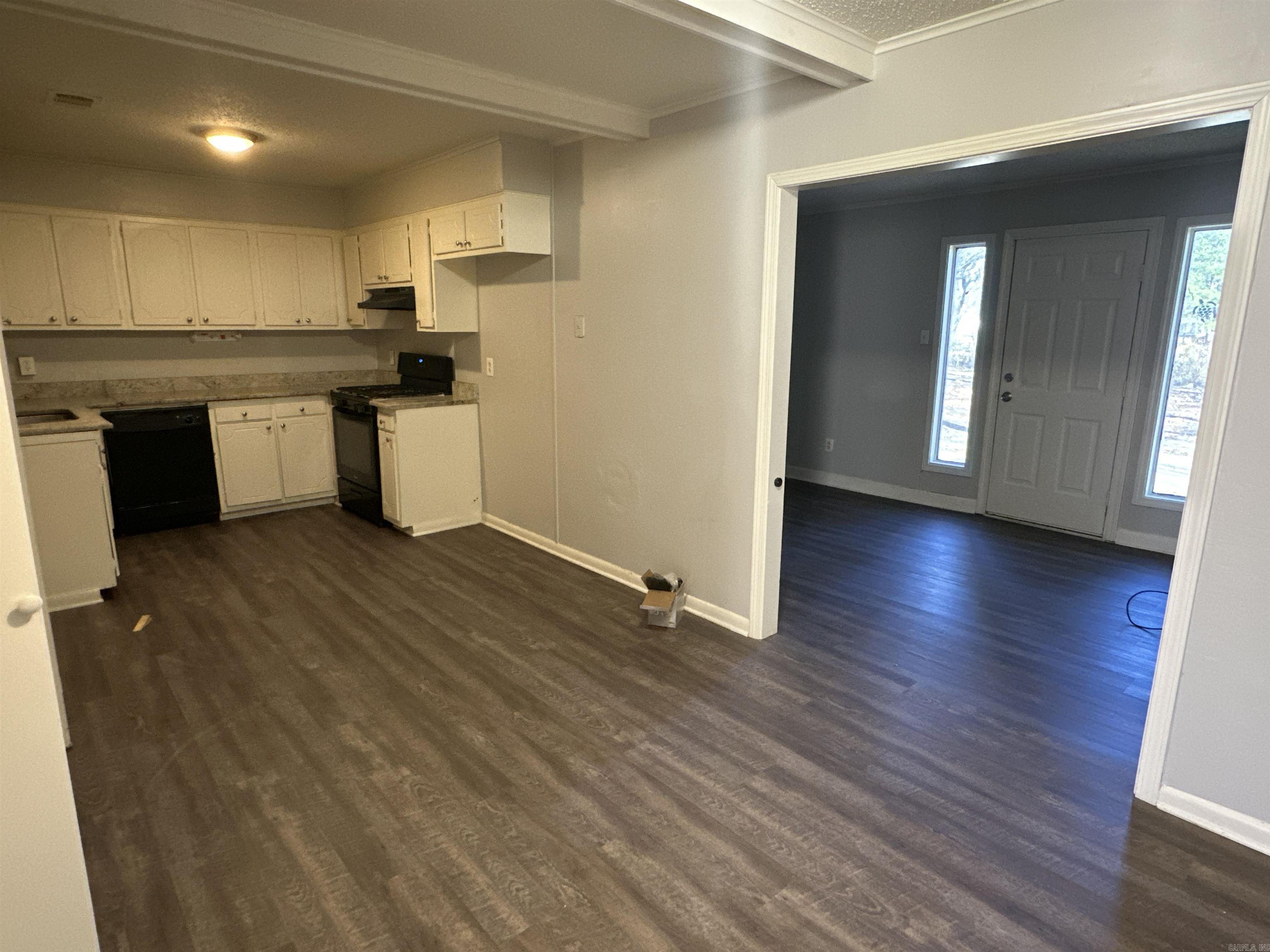 American Manor - Residential Lease