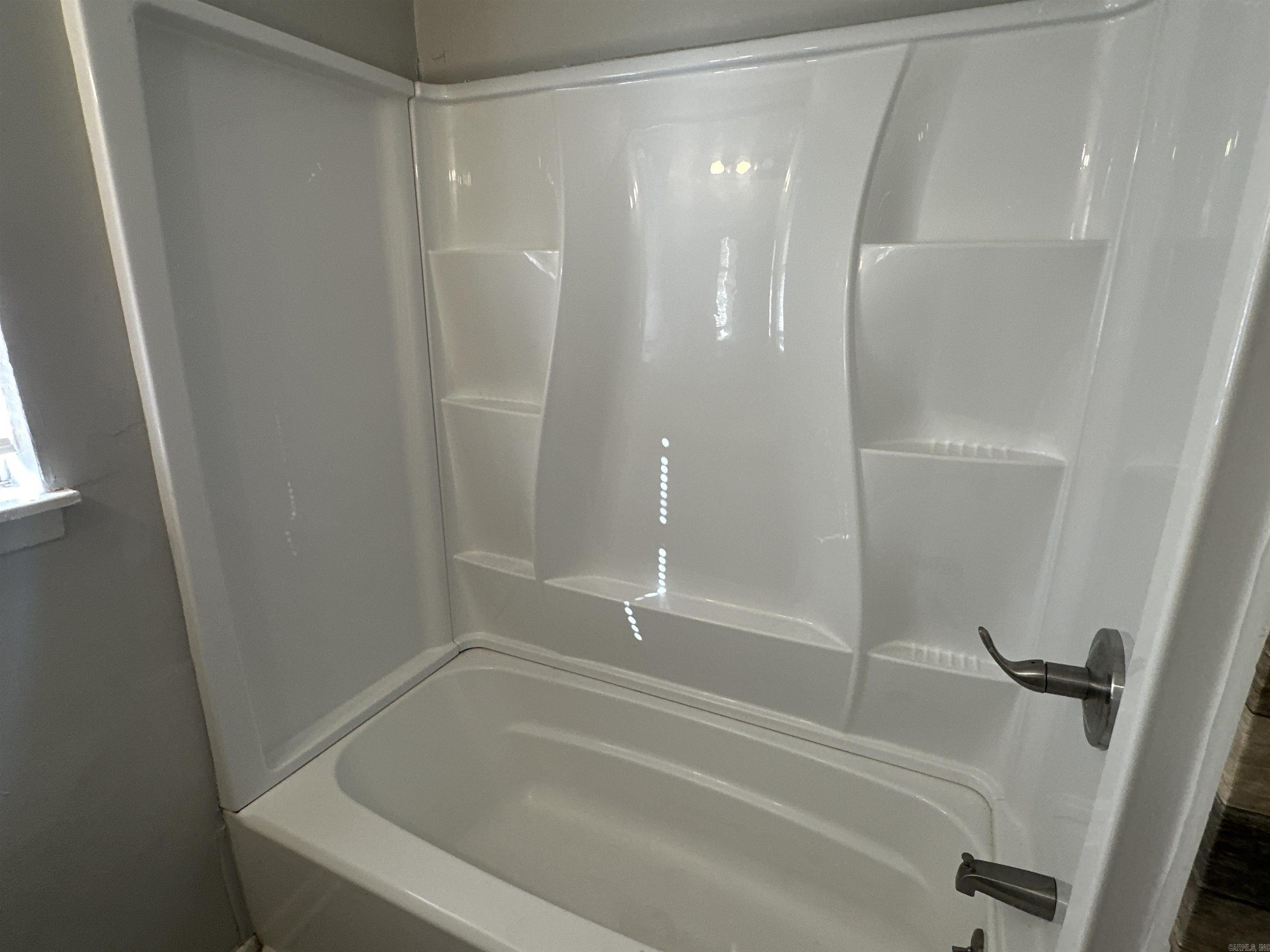 American Manor - Residential Lease