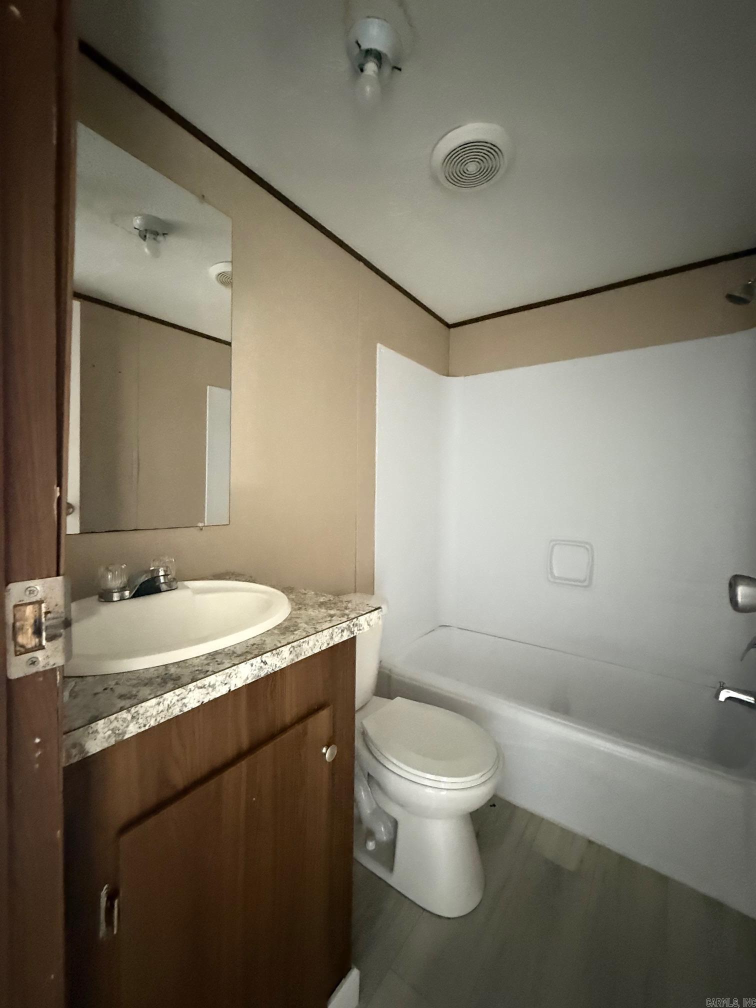 Houser-Bandy - Residential Lease