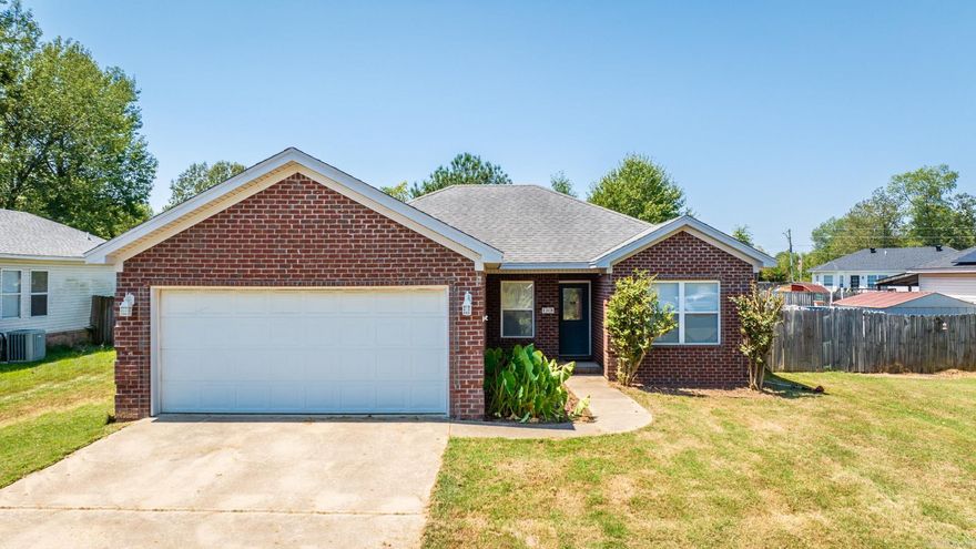 Split floor plan  3 bed/2 bath. New flooring in bedrooms and fresh paint! Big family room with laminate floors. Kitchen has painted cabinets and stainless steel appliances. Full fenced back yard. Up to 2 Pets allowed with approval and fees Application, rental verification, background check and security deposit required.
