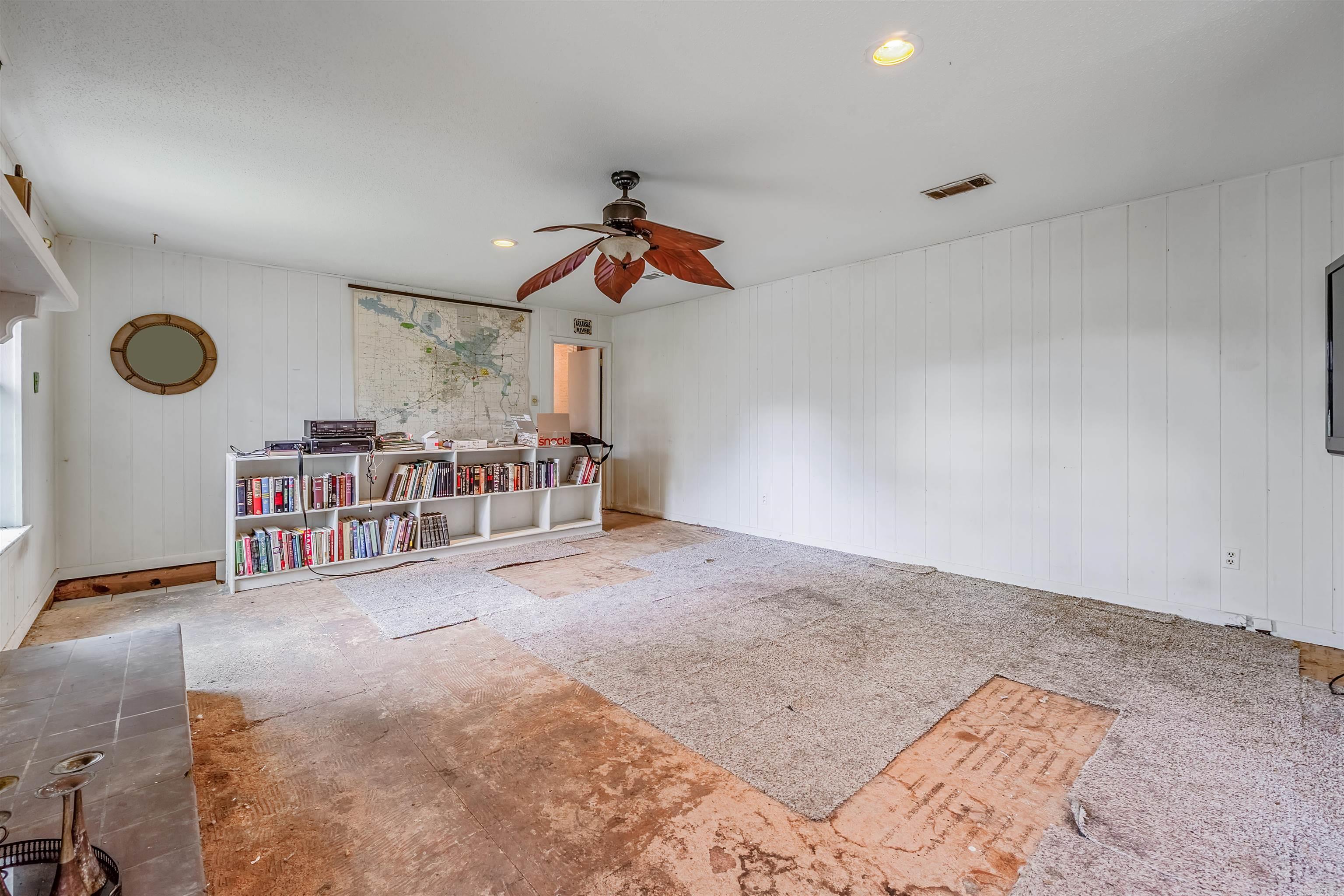 PARK HILL ADDN TO LR - Residential