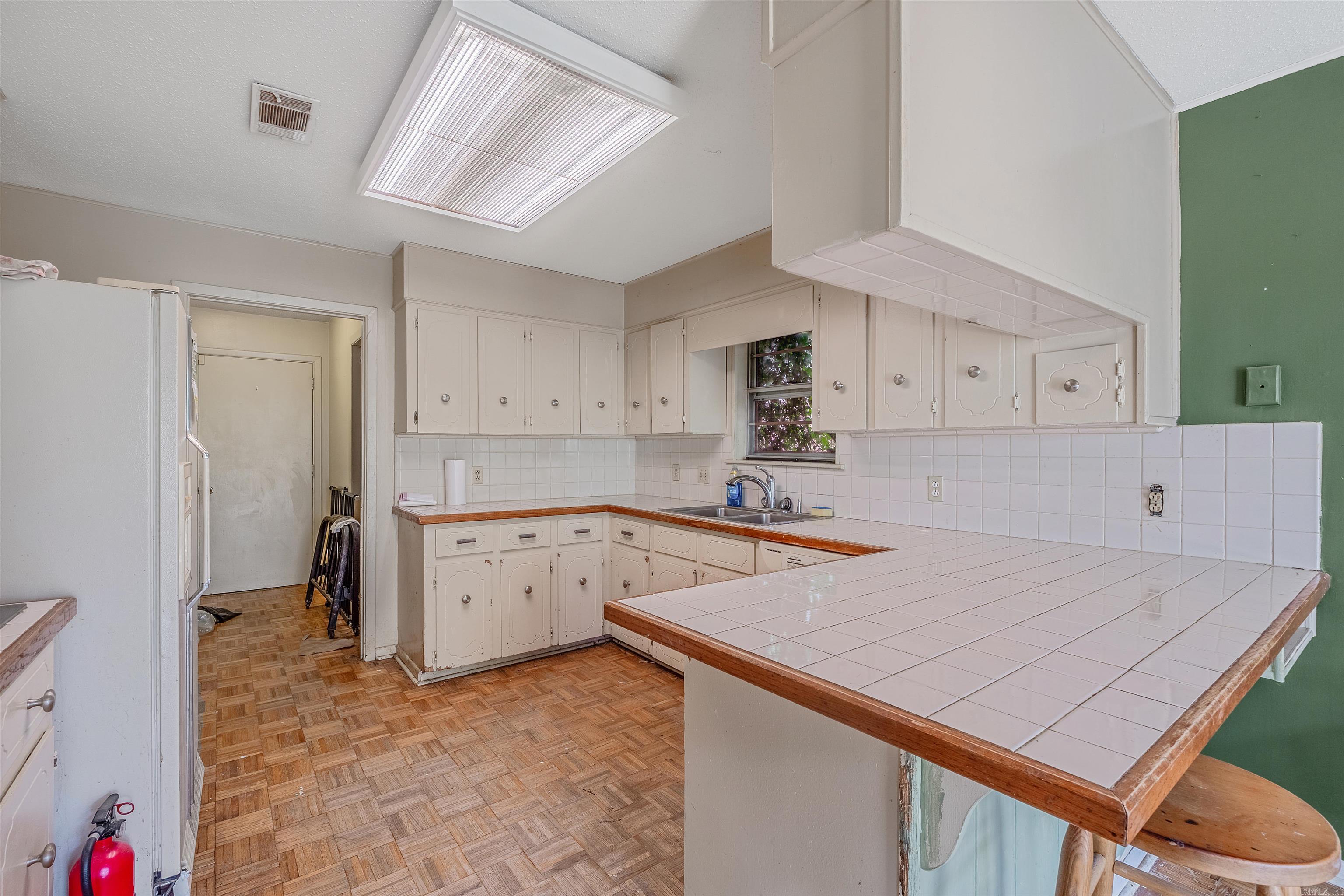 PARK HILL ADDN TO LR - Residential