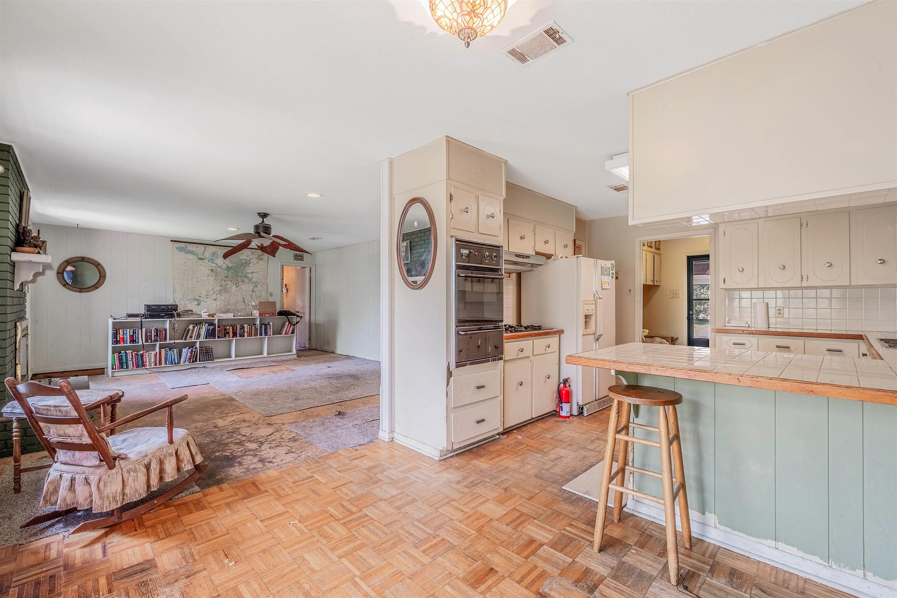 PARK HILL ADDN TO LR - Residential